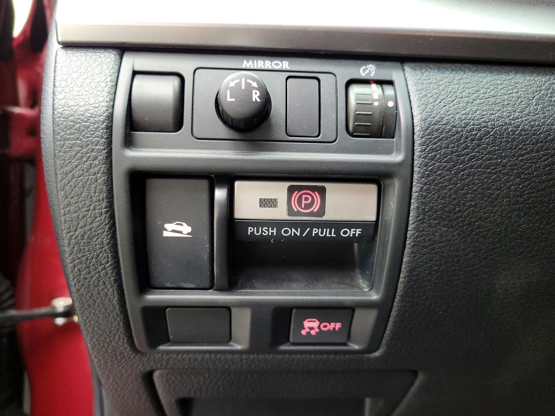 Thumbnail: 2014 Subaru Outback - 13