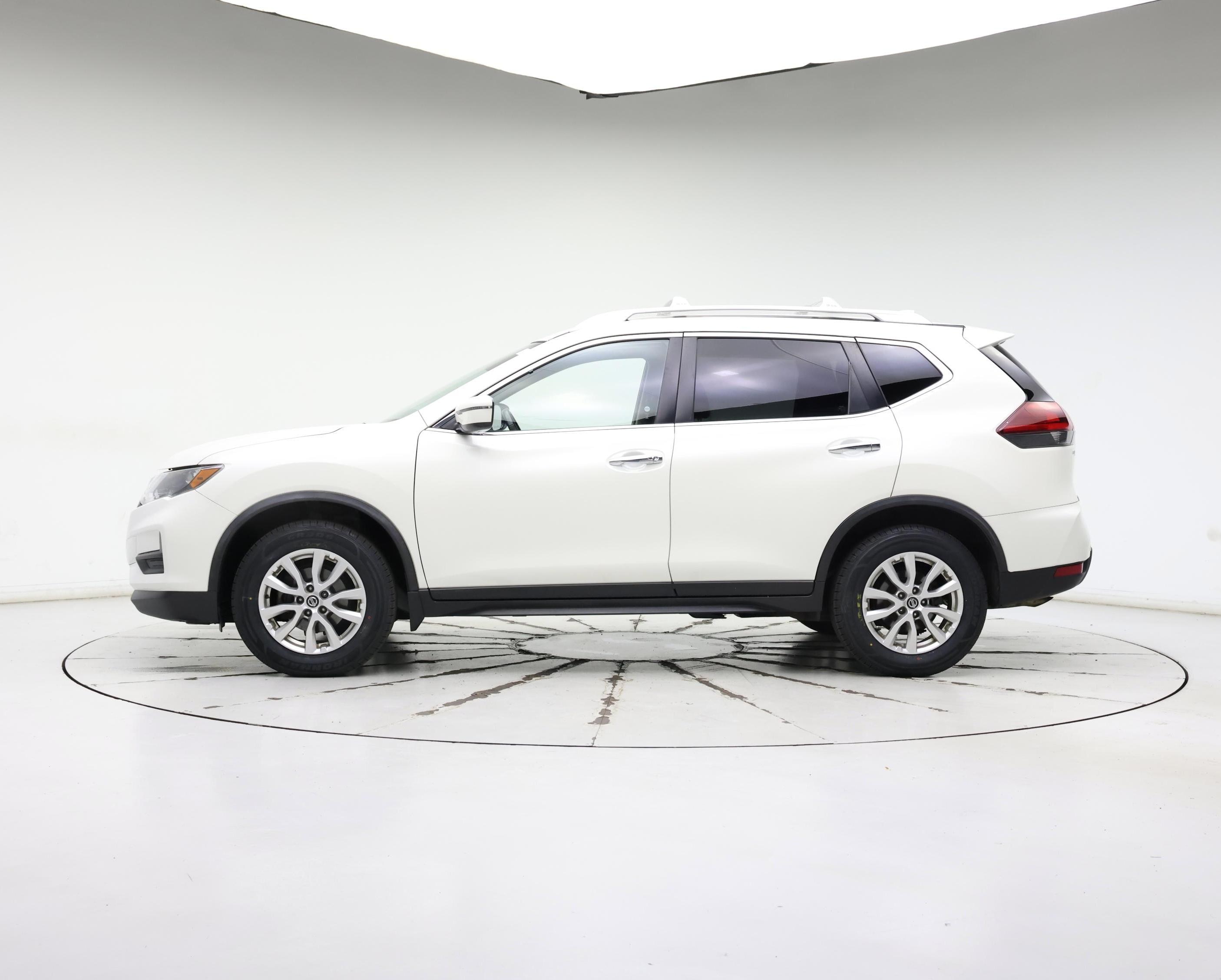 Thumbnail: 2019 Nissan Rogue - 3