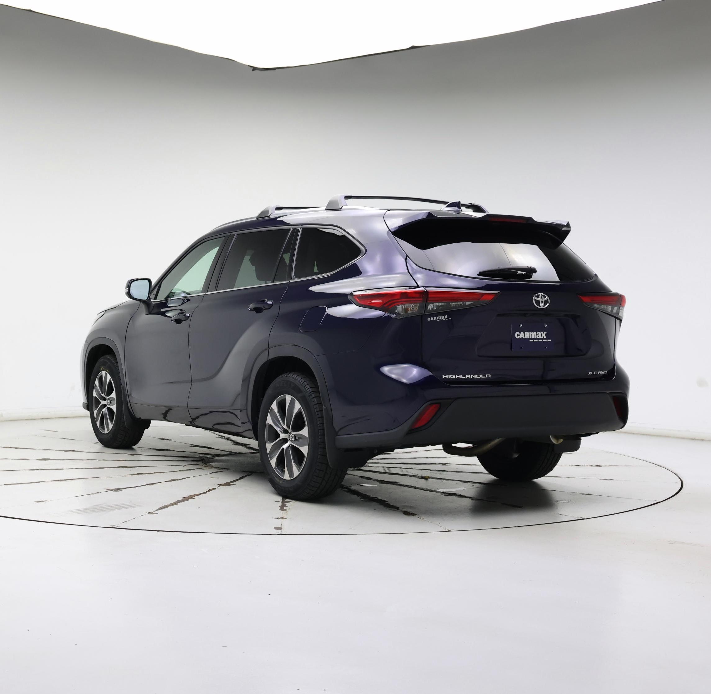 Thumbnail: 2021 Toyota Highlander - 2