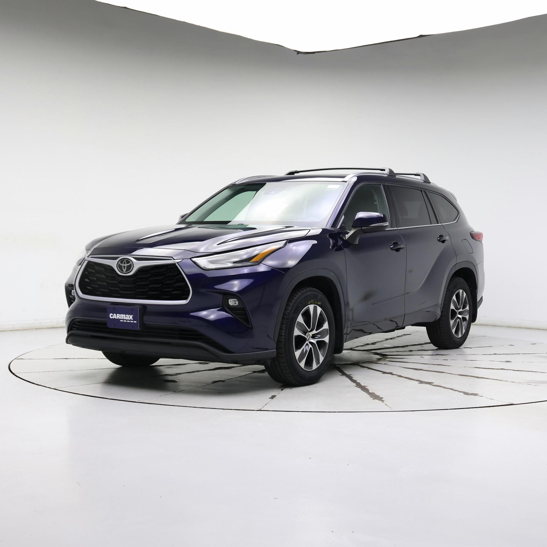 Thumbnail: 2021 Toyota Highlander - 4