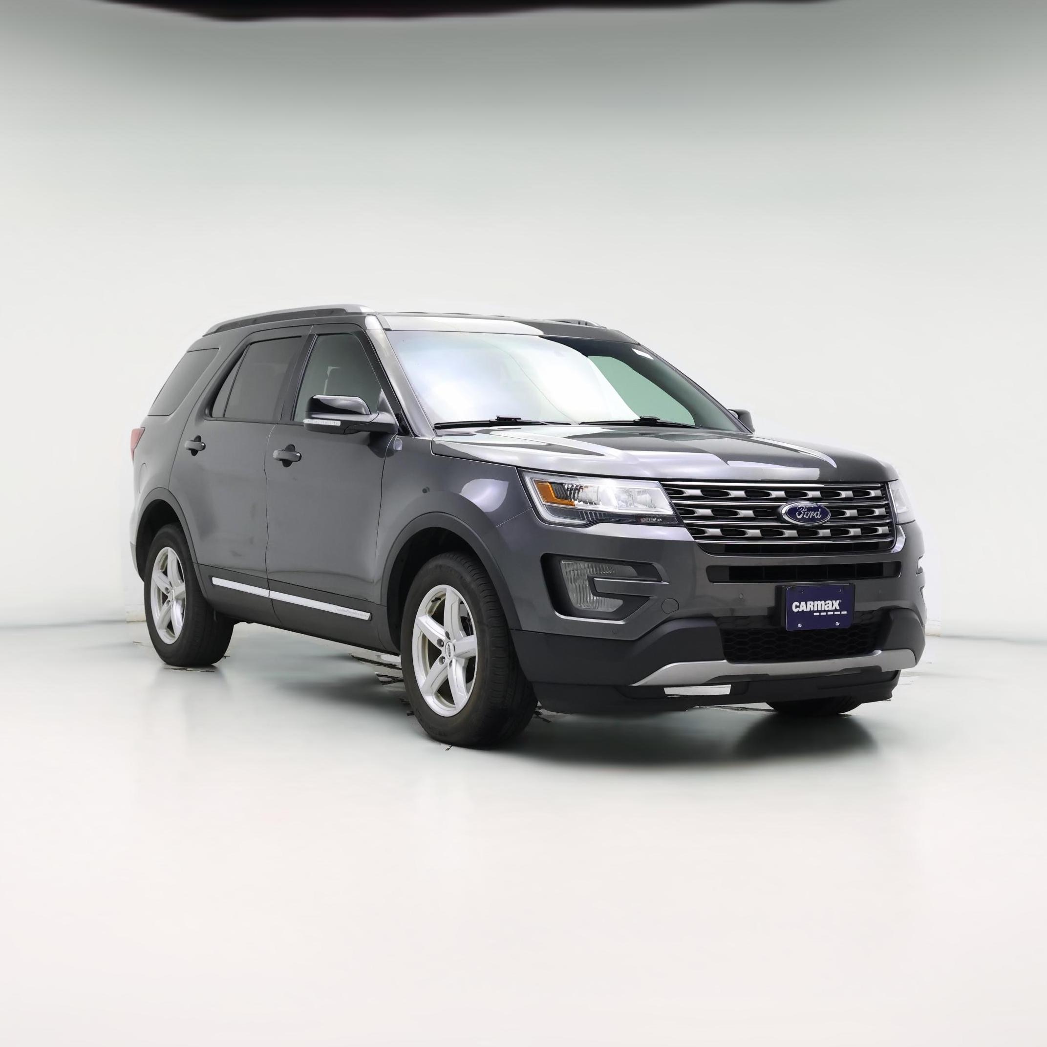Thumbnail: 2017 Ford Explorer - 1