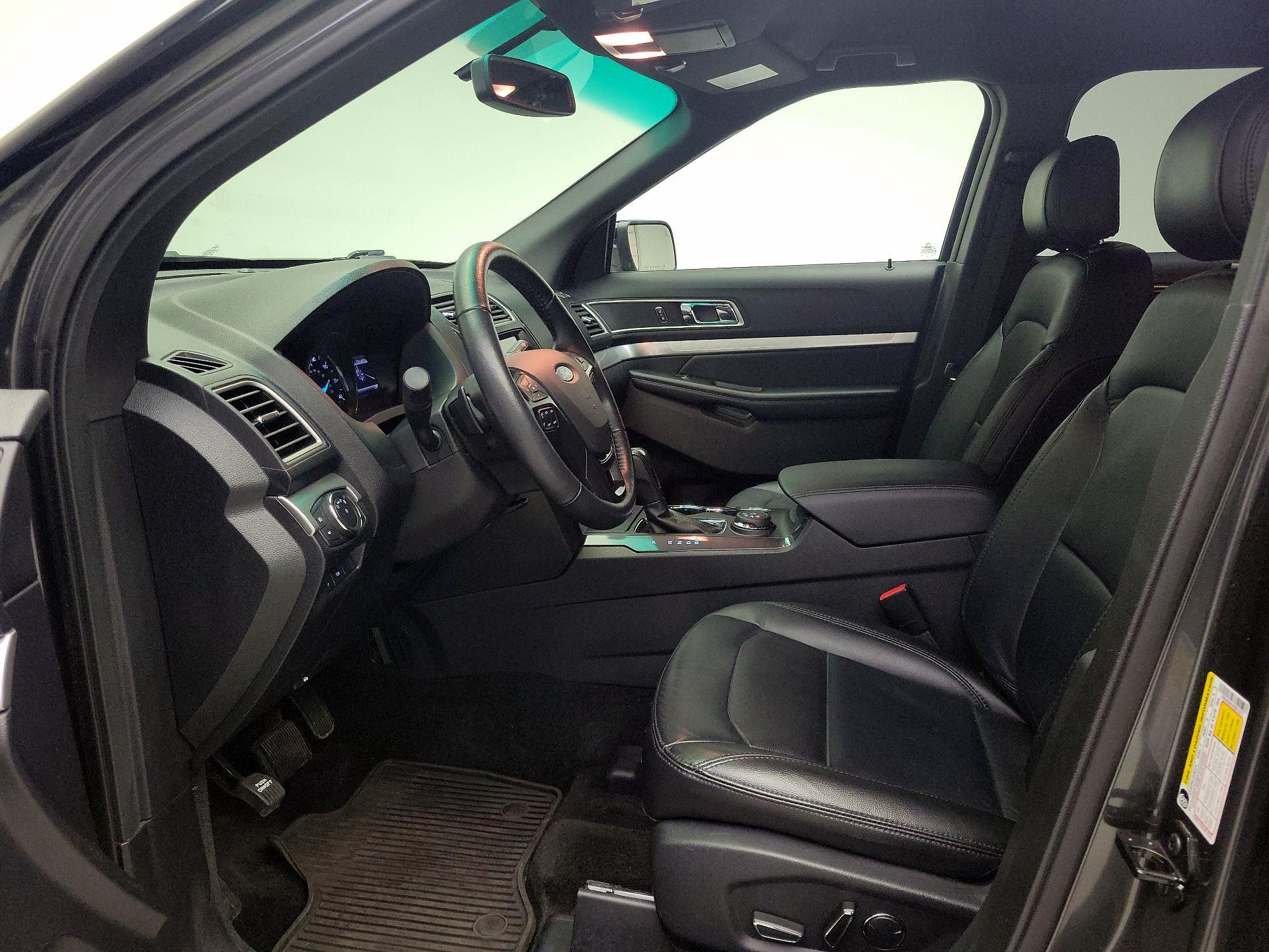 Thumbnail: 2017 Ford Explorer - 11