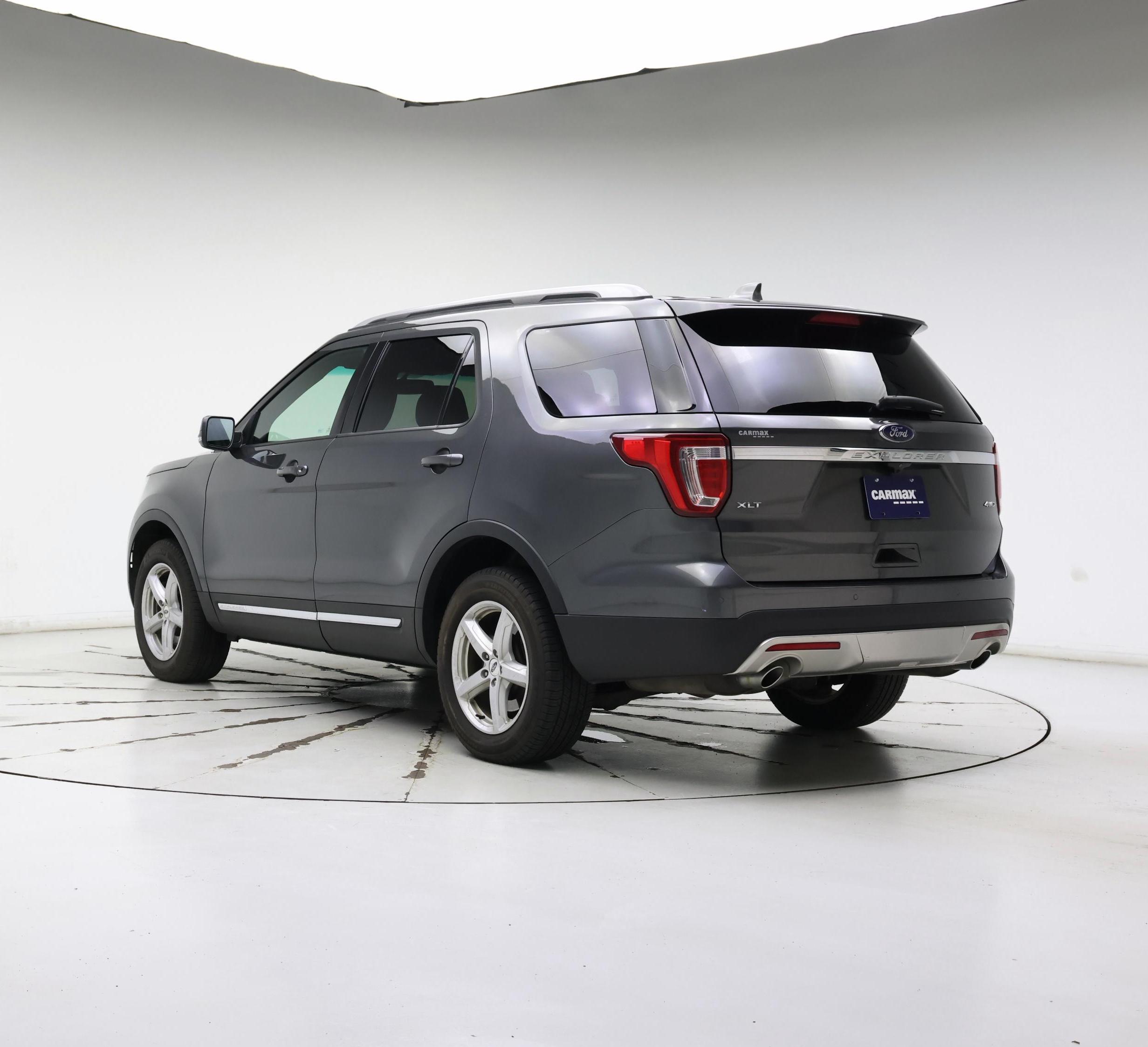 Thumbnail: 2017 Ford Explorer - 2