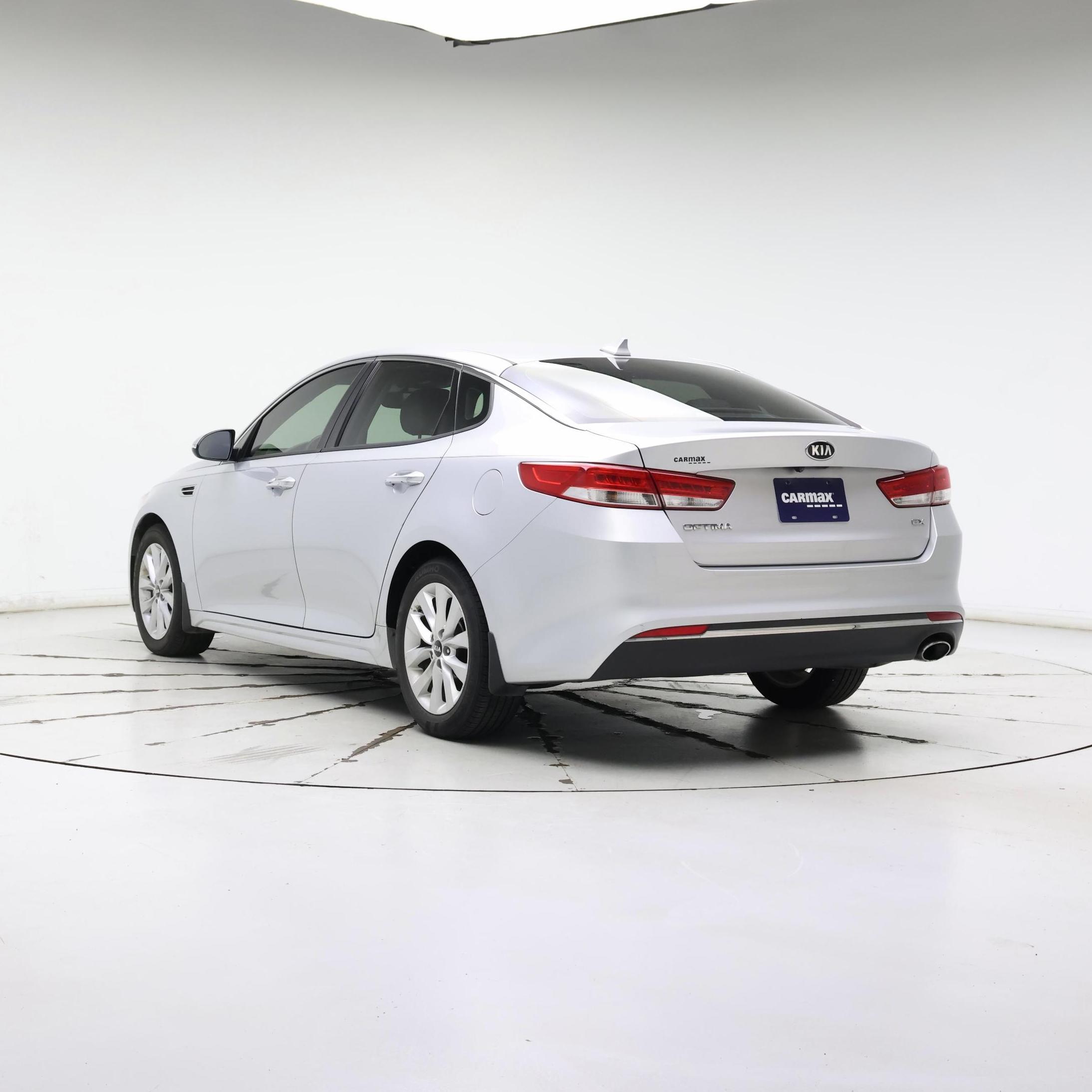 Thumbnail: 2016 Kia Optima - 2