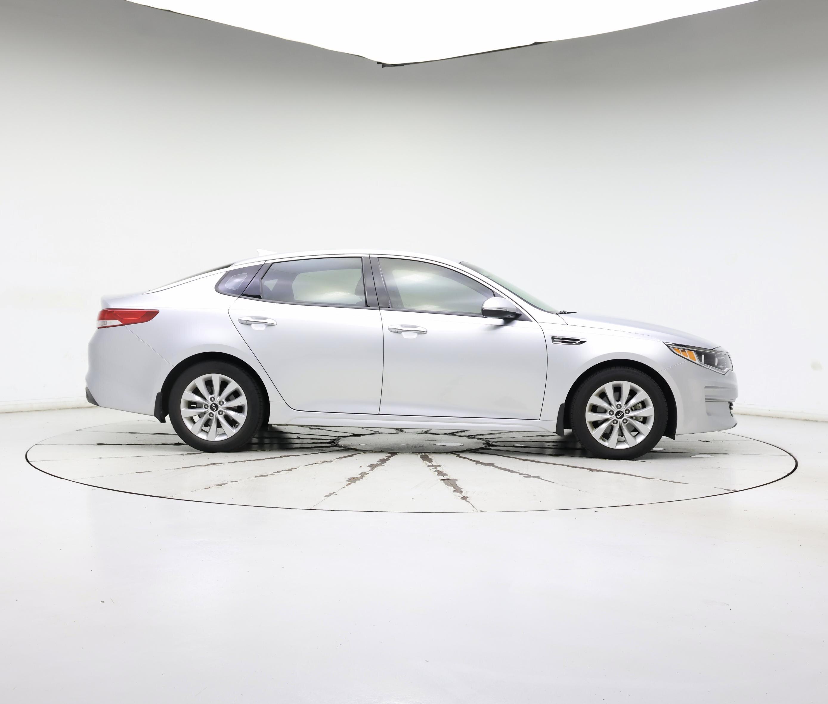 Thumbnail: 2016 Kia Optima - 7
