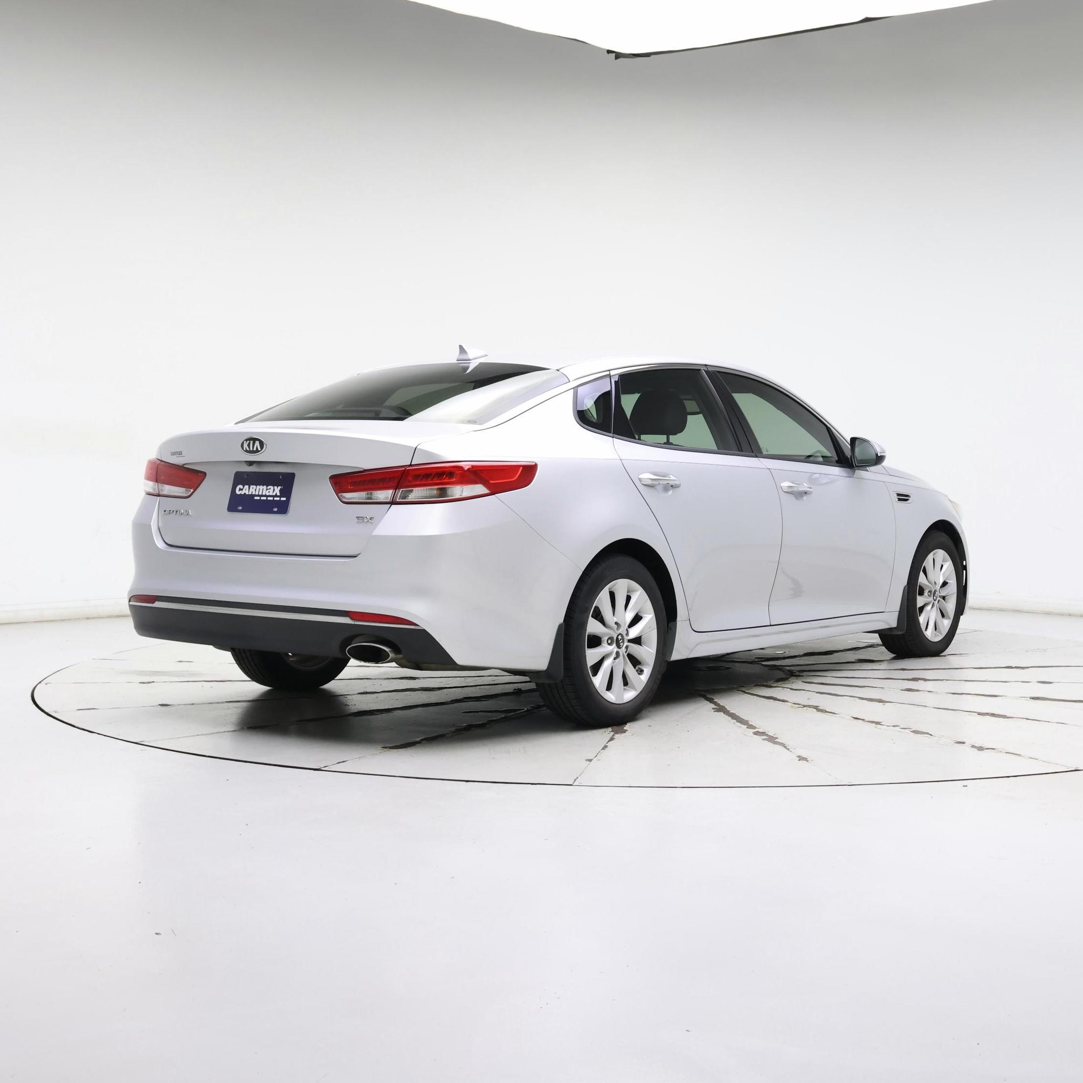 Thumbnail: 2016 Kia Optima - 8