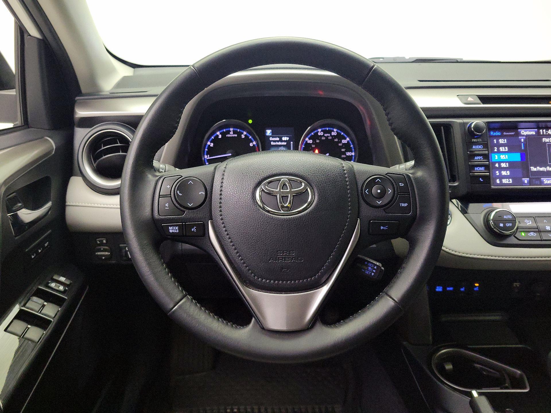 Thumbnail: 2018 Toyota RAV4 - 10