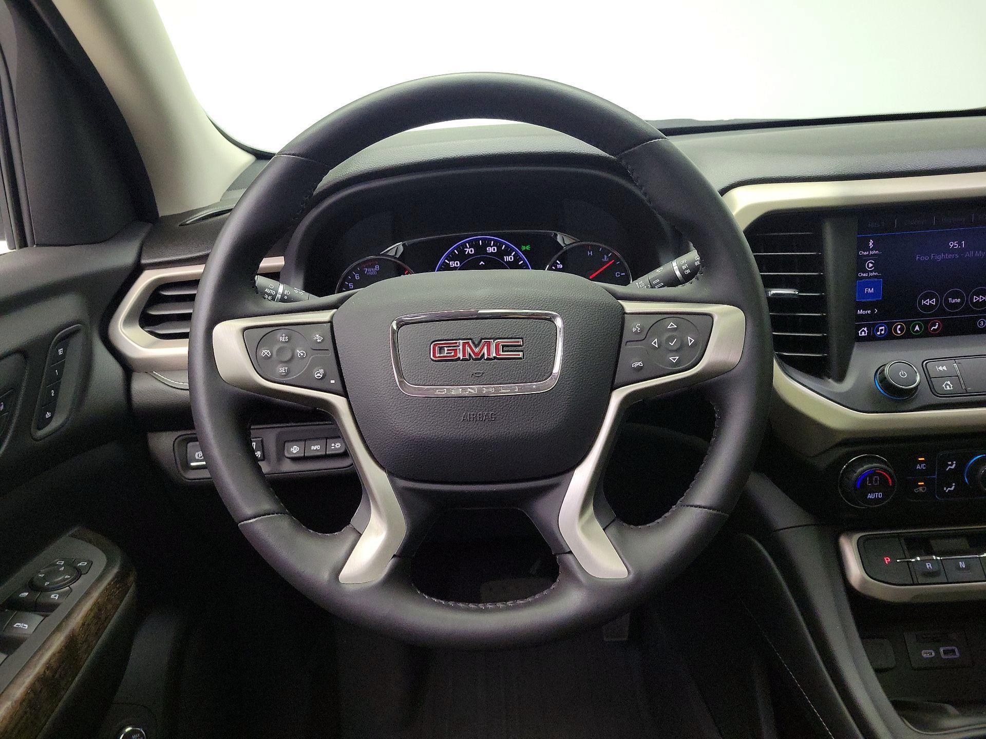 Thumbnail: 2022 GMC Acadia - 10