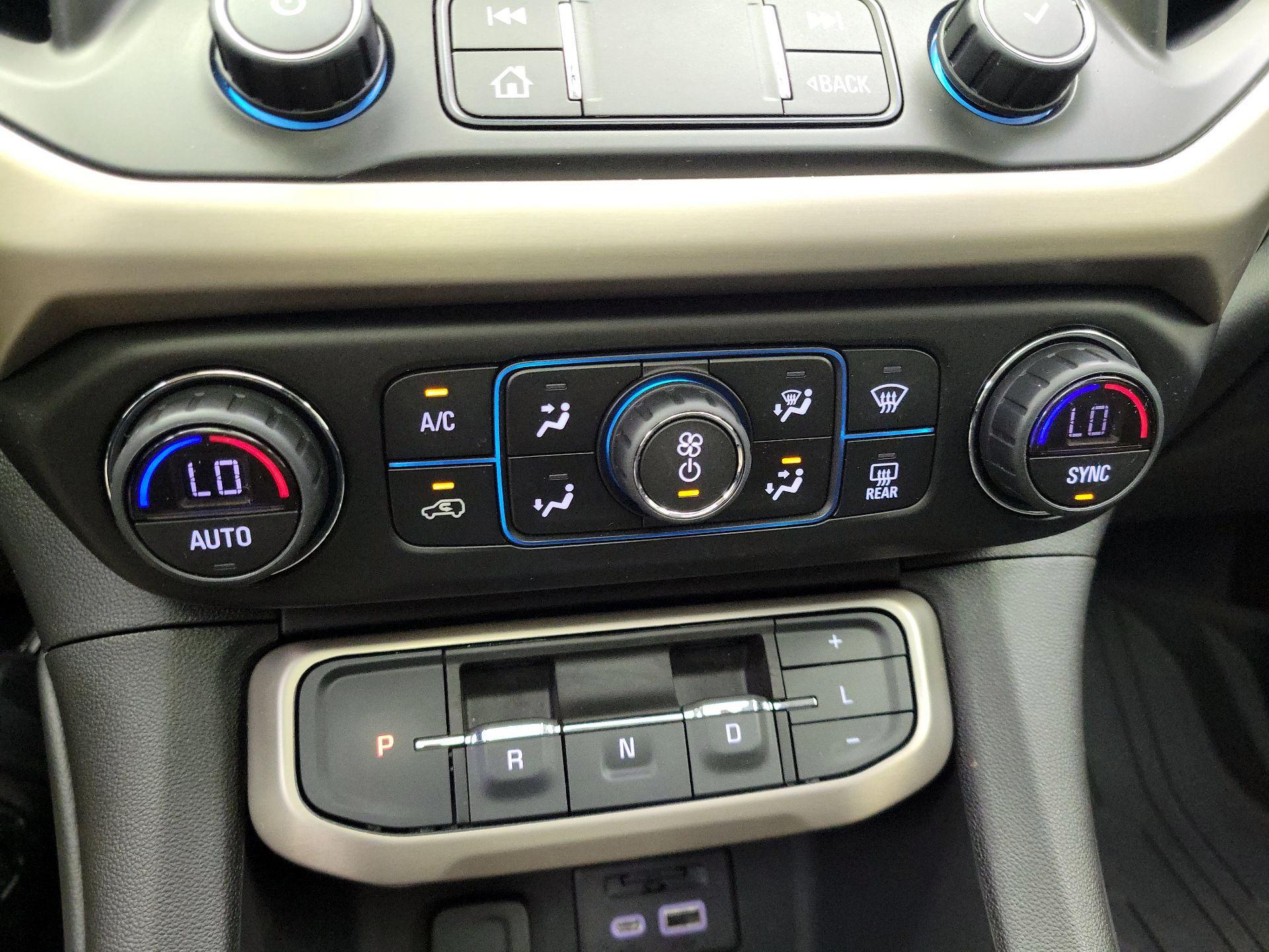 Thumbnail: 2022 GMC Acadia - 17
