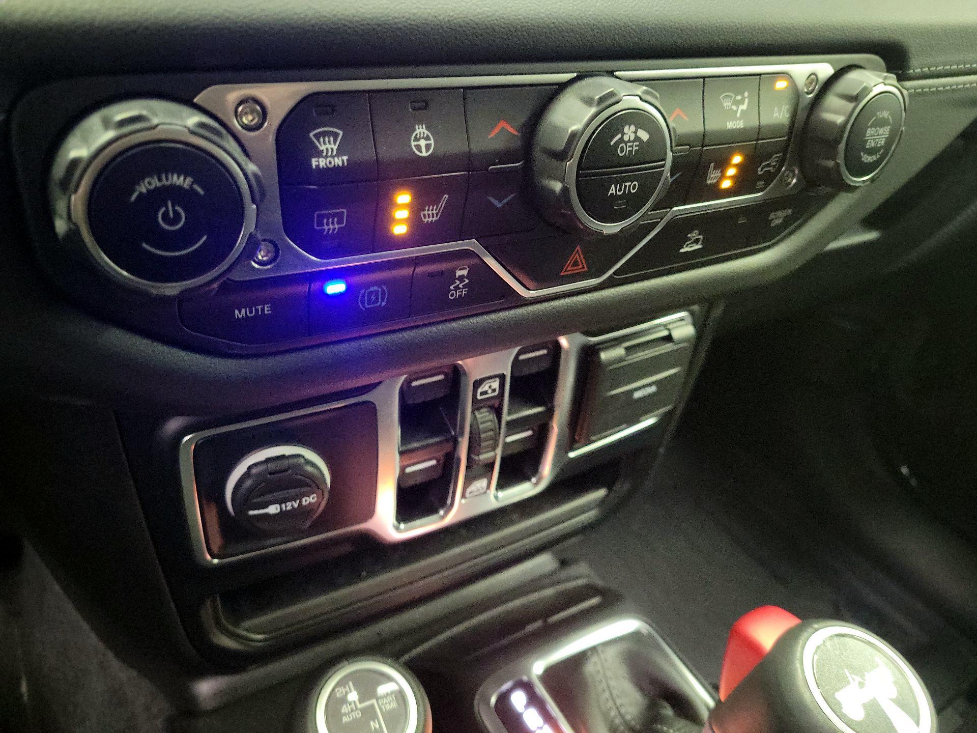 Thumbnail: 2024 Jeep Wrangler - 16