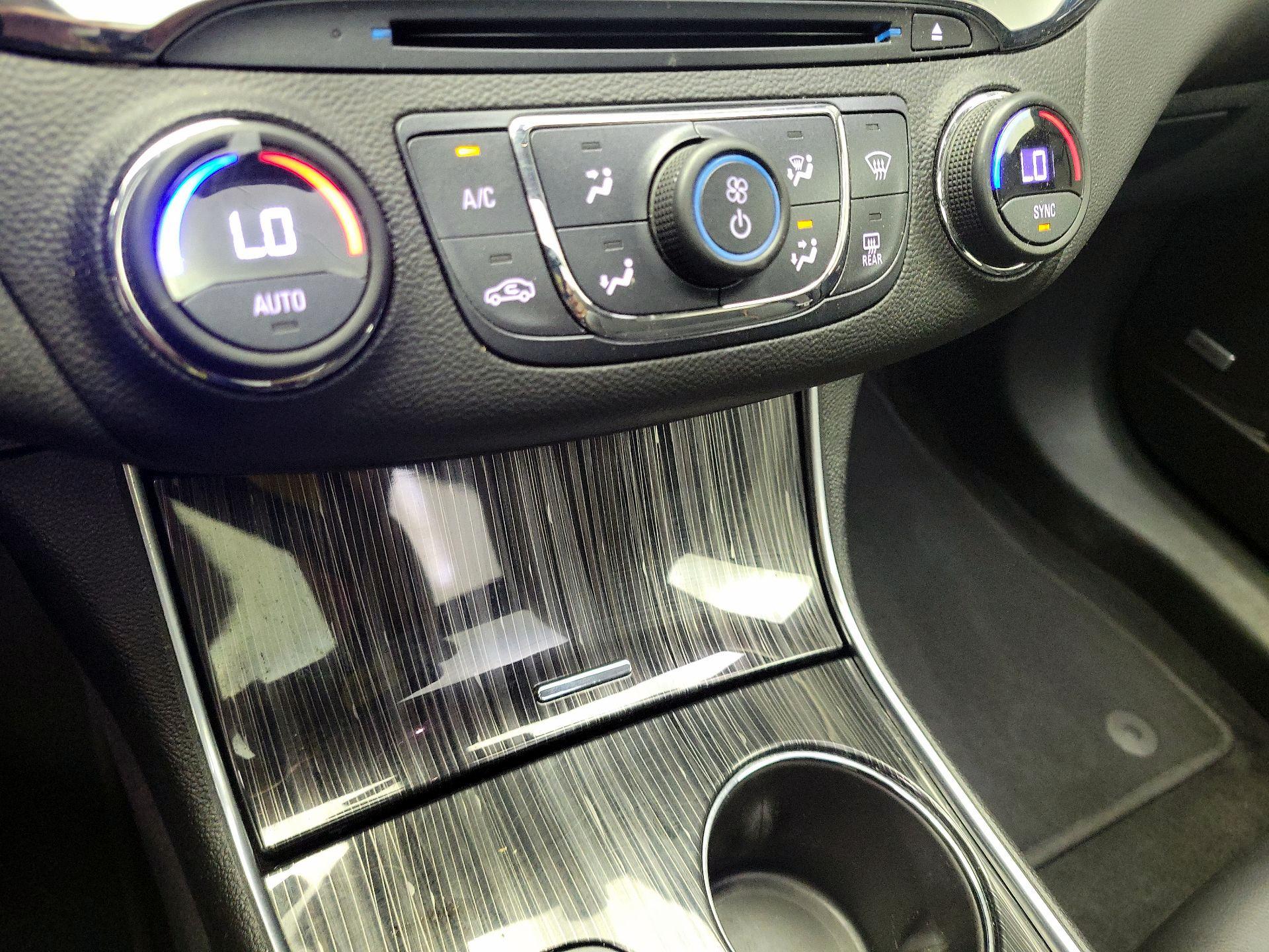 Thumbnail: 2017 Chevrolet Impala - 17