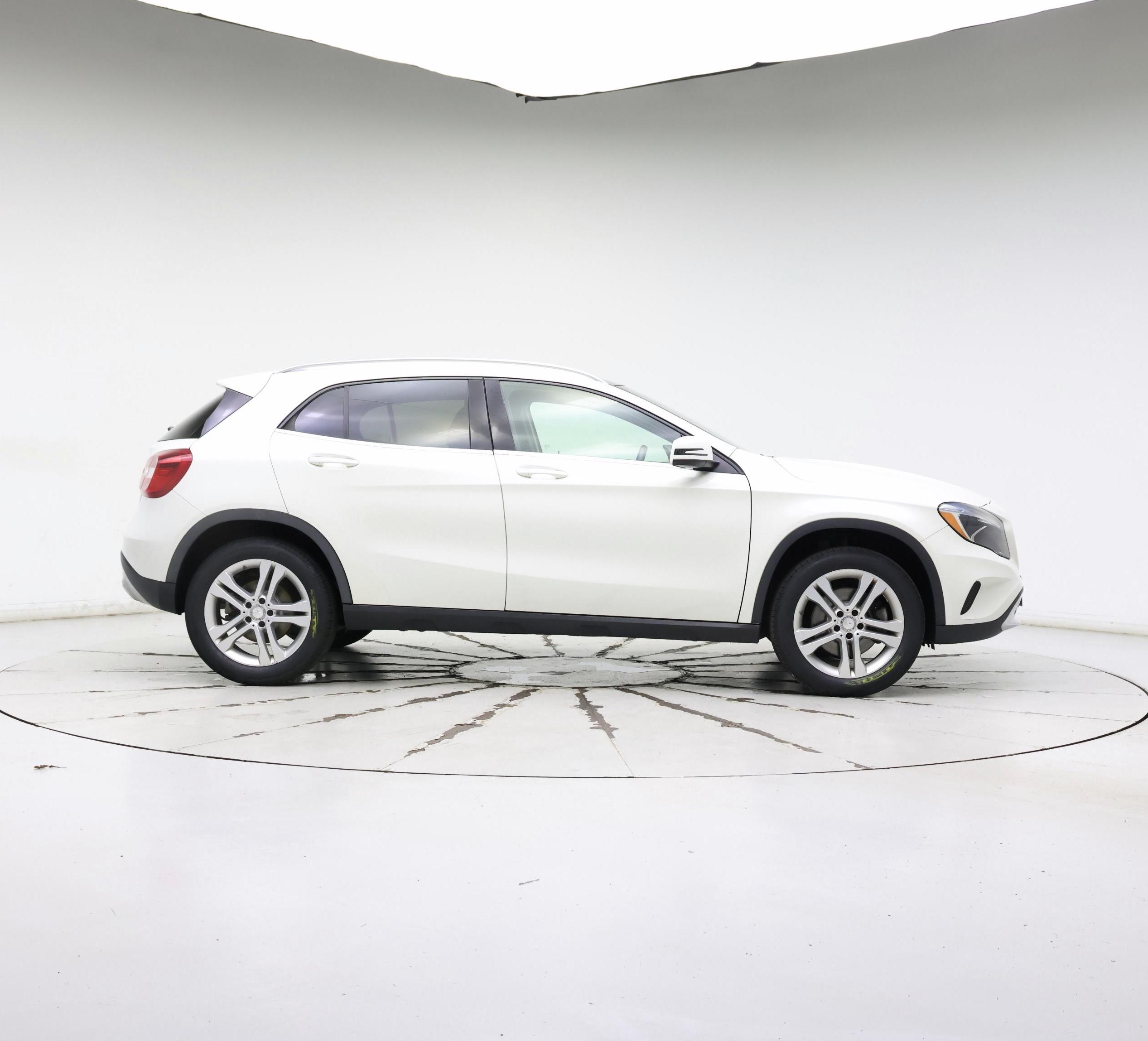 Thumbnail: 2016 Mercedes-Benz GLA - 7