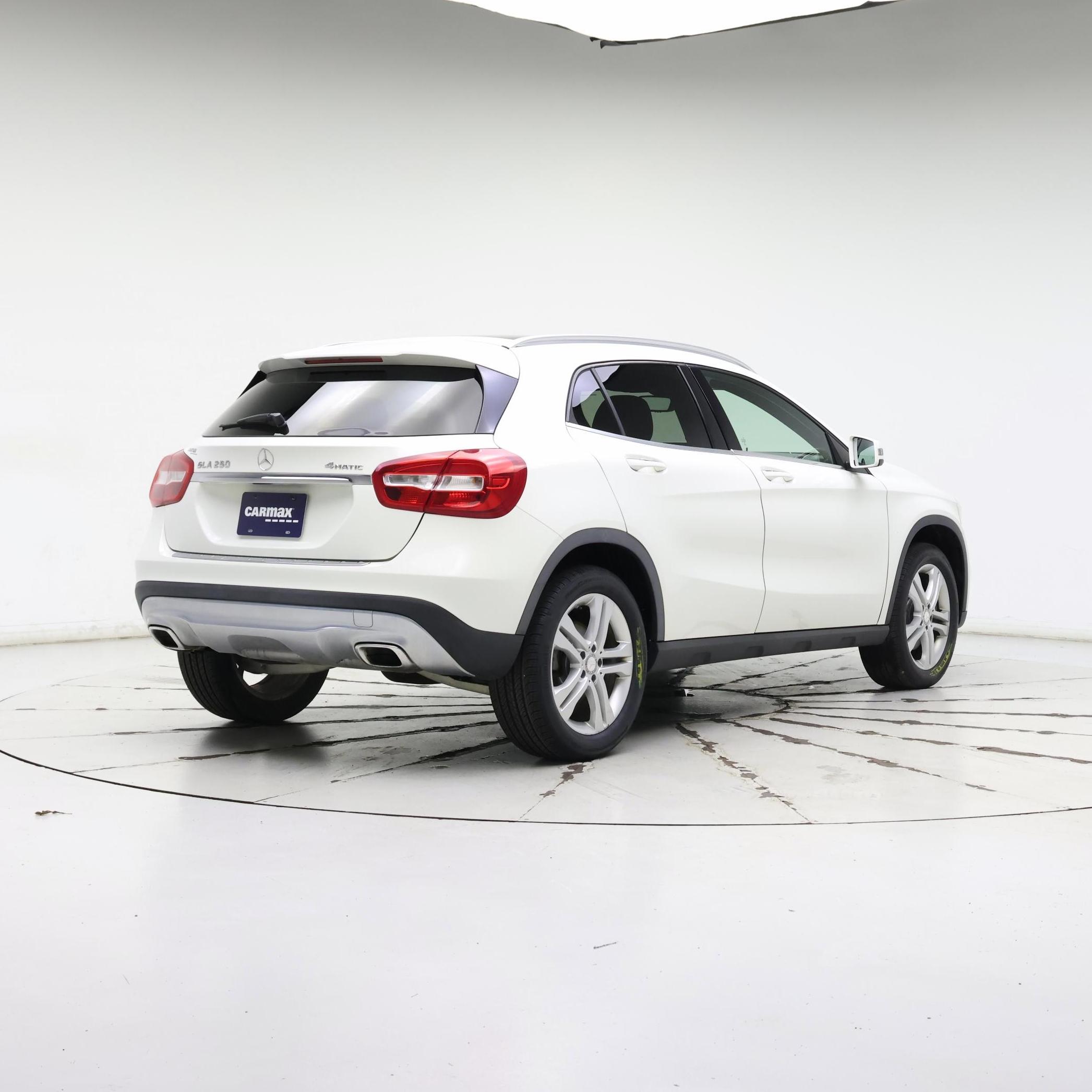 Thumbnail: 2016 Mercedes-Benz GLA - 8