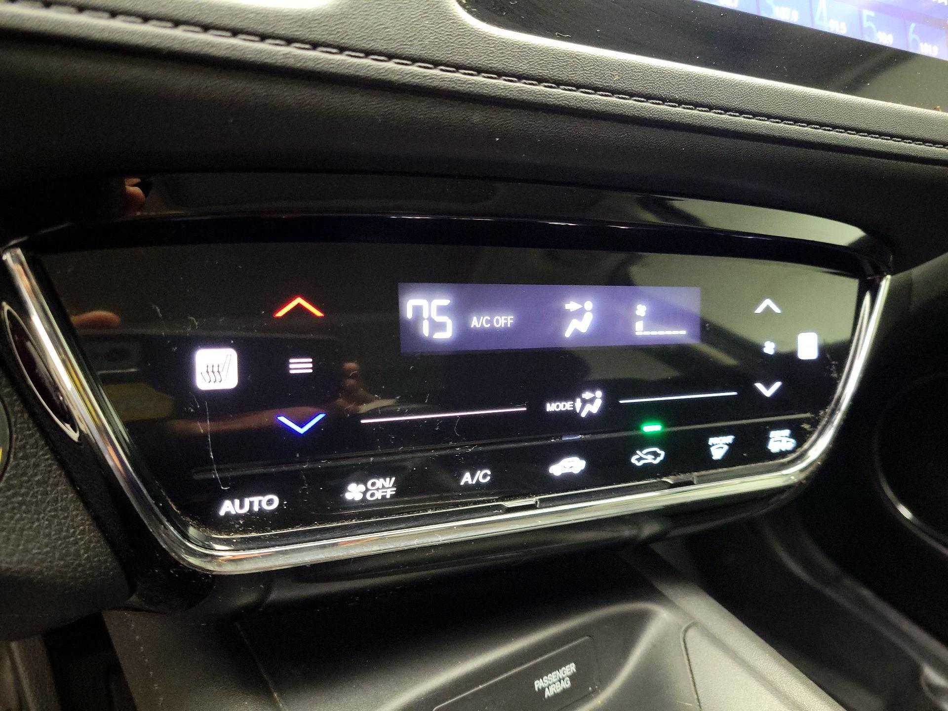 Thumbnail: 2016 Honda HR-V - 16