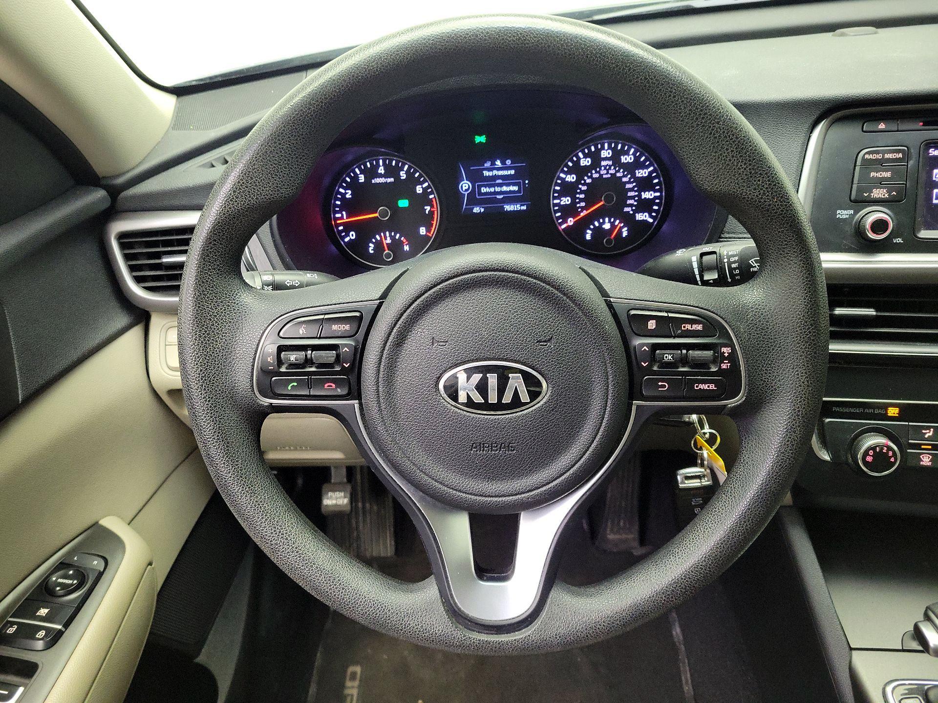 Thumbnail: 2016 Kia Optima - 10