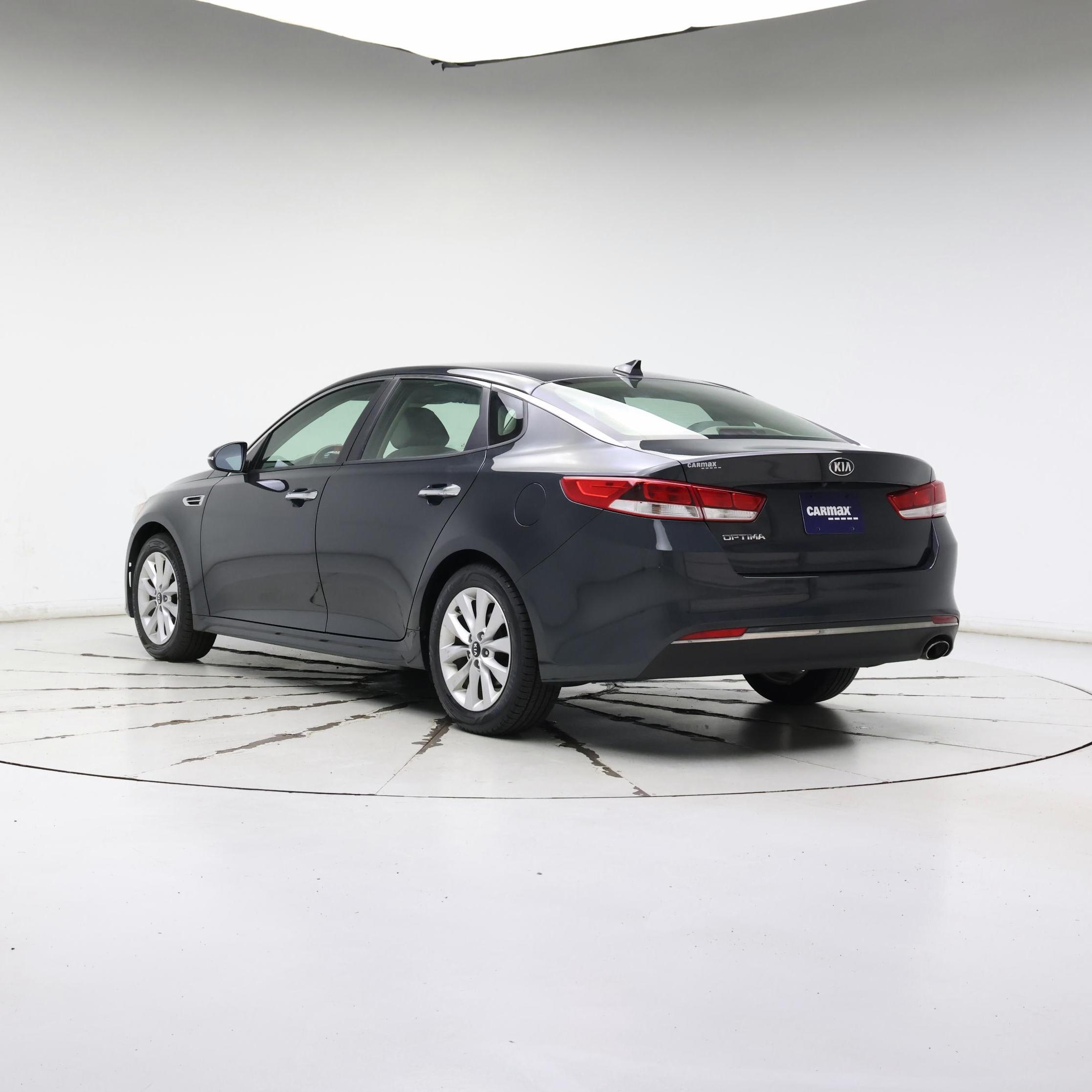 Thumbnail: 2016 Kia Optima - 2