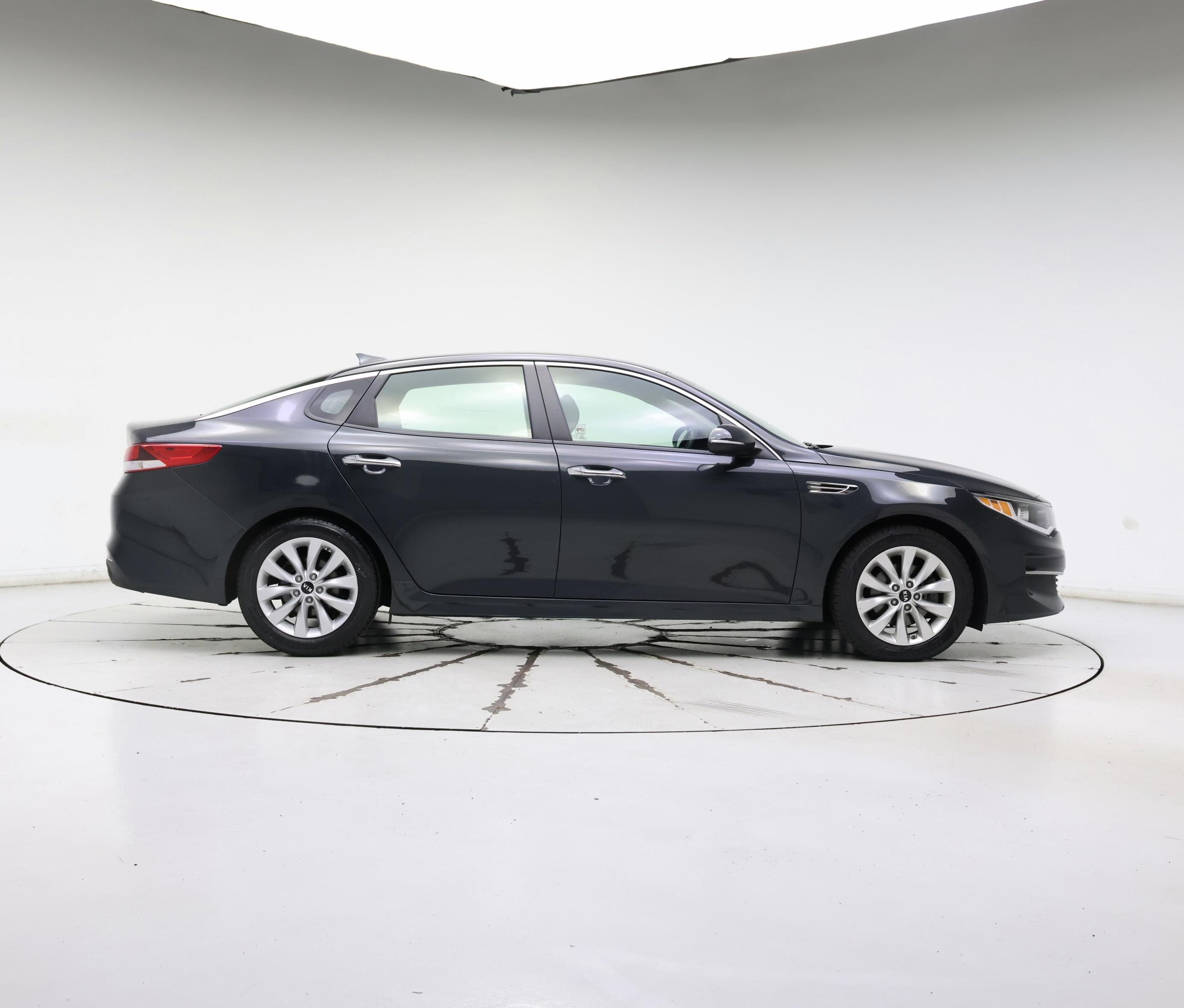 Thumbnail: 2016 Kia Optima - 7
