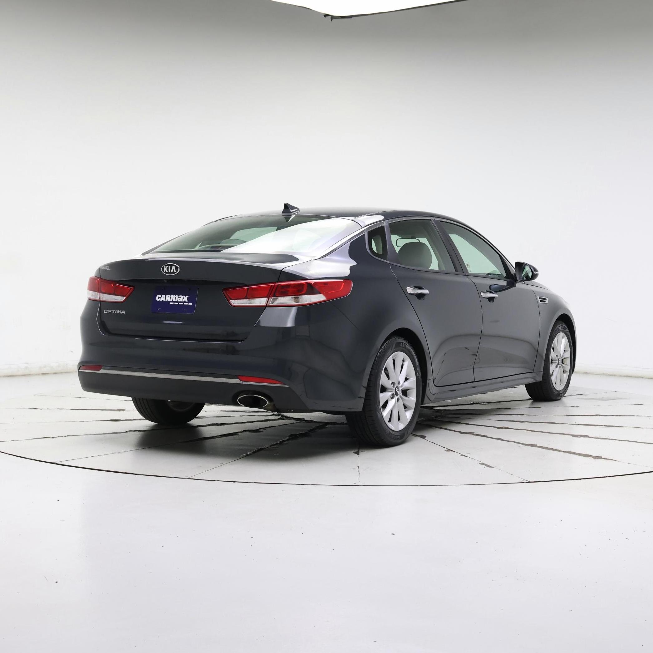 Thumbnail: 2016 Kia Optima - 8