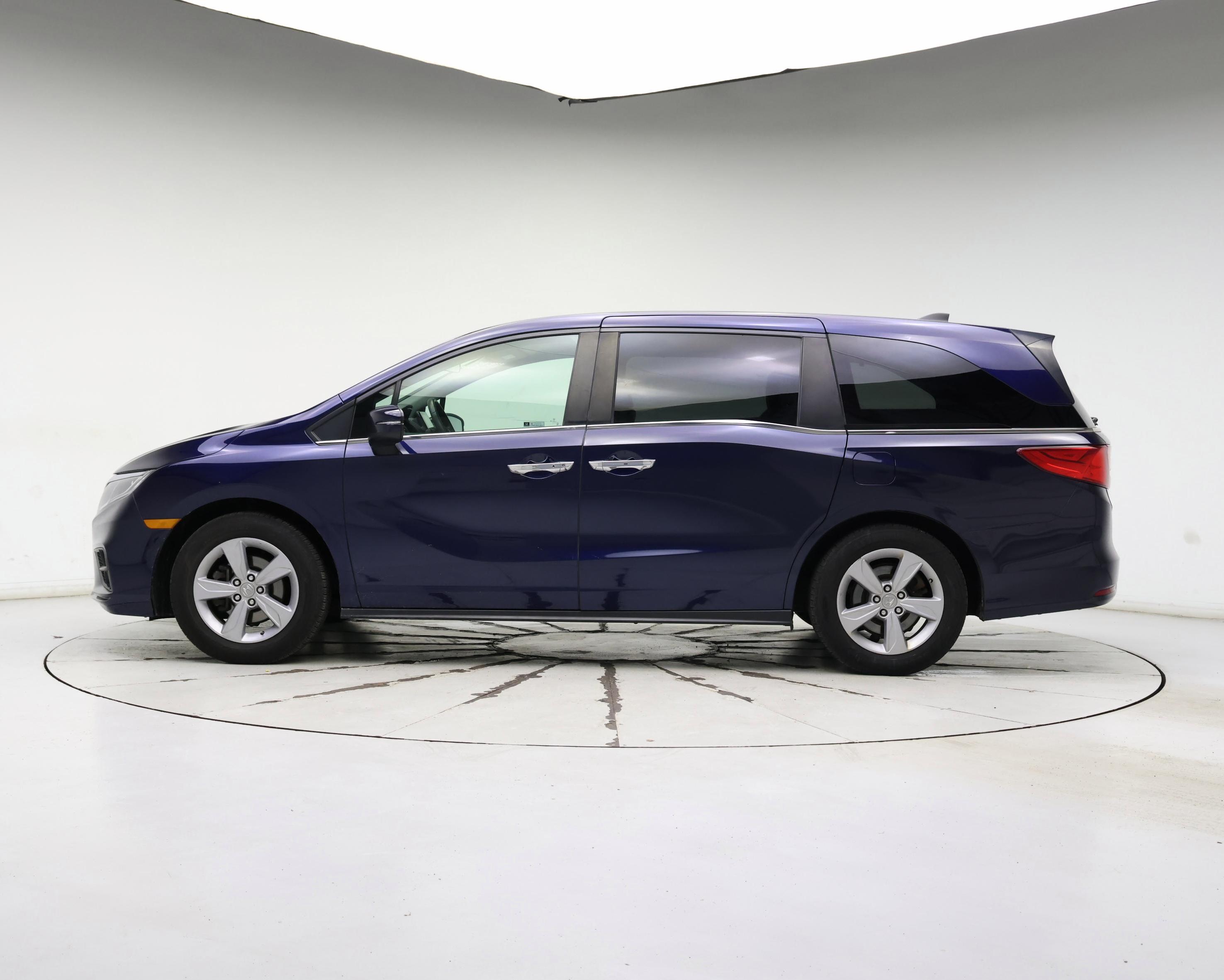 Thumbnail: 2019 Honda Odyssey - 3