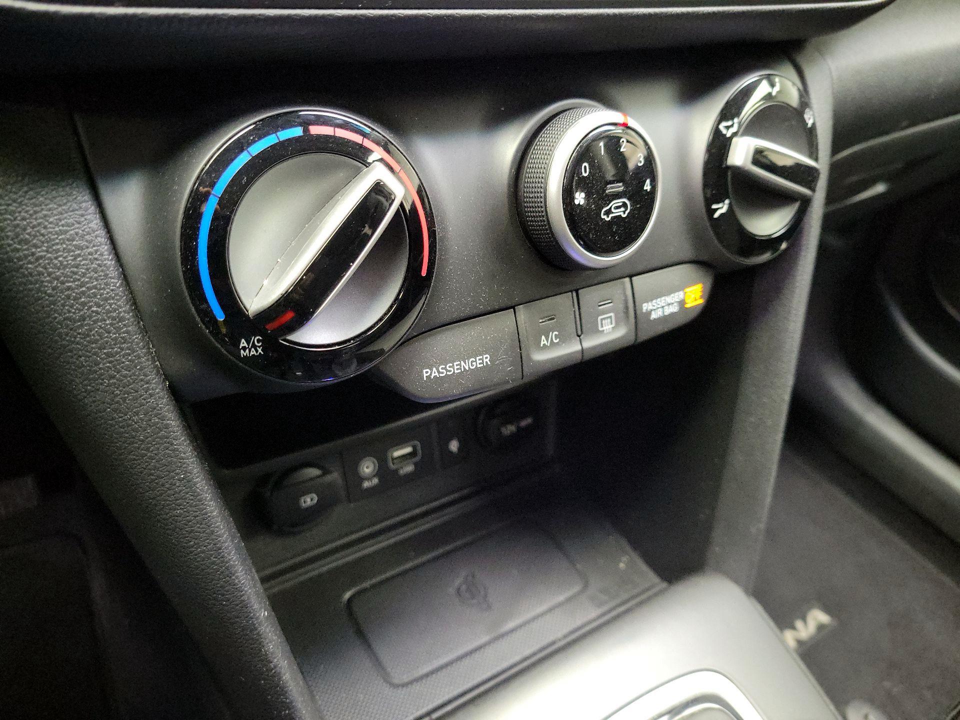 Thumbnail: 2020 Hyundai Kona - 16