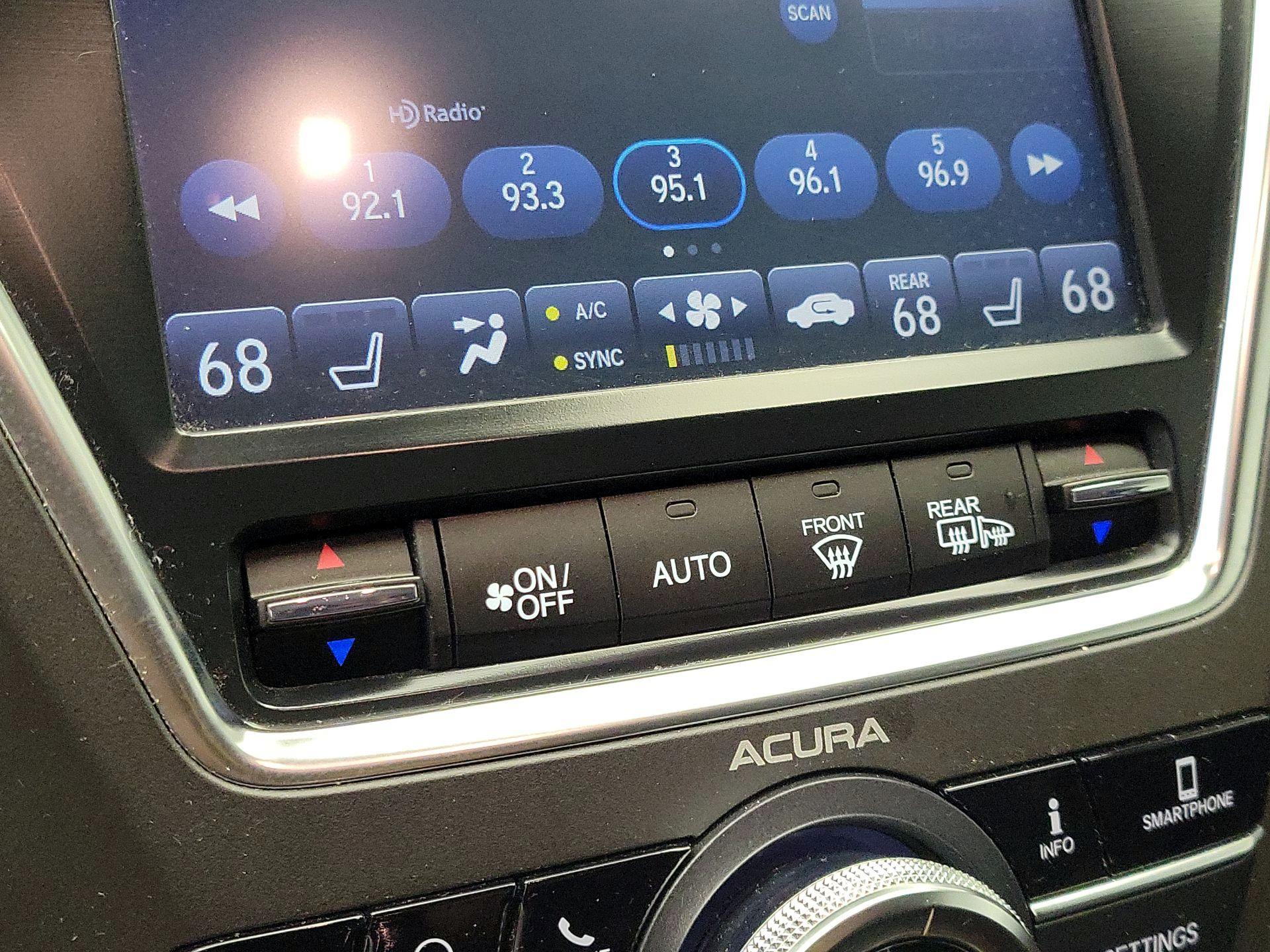 Thumbnail: 2019 Acura MDX - 17