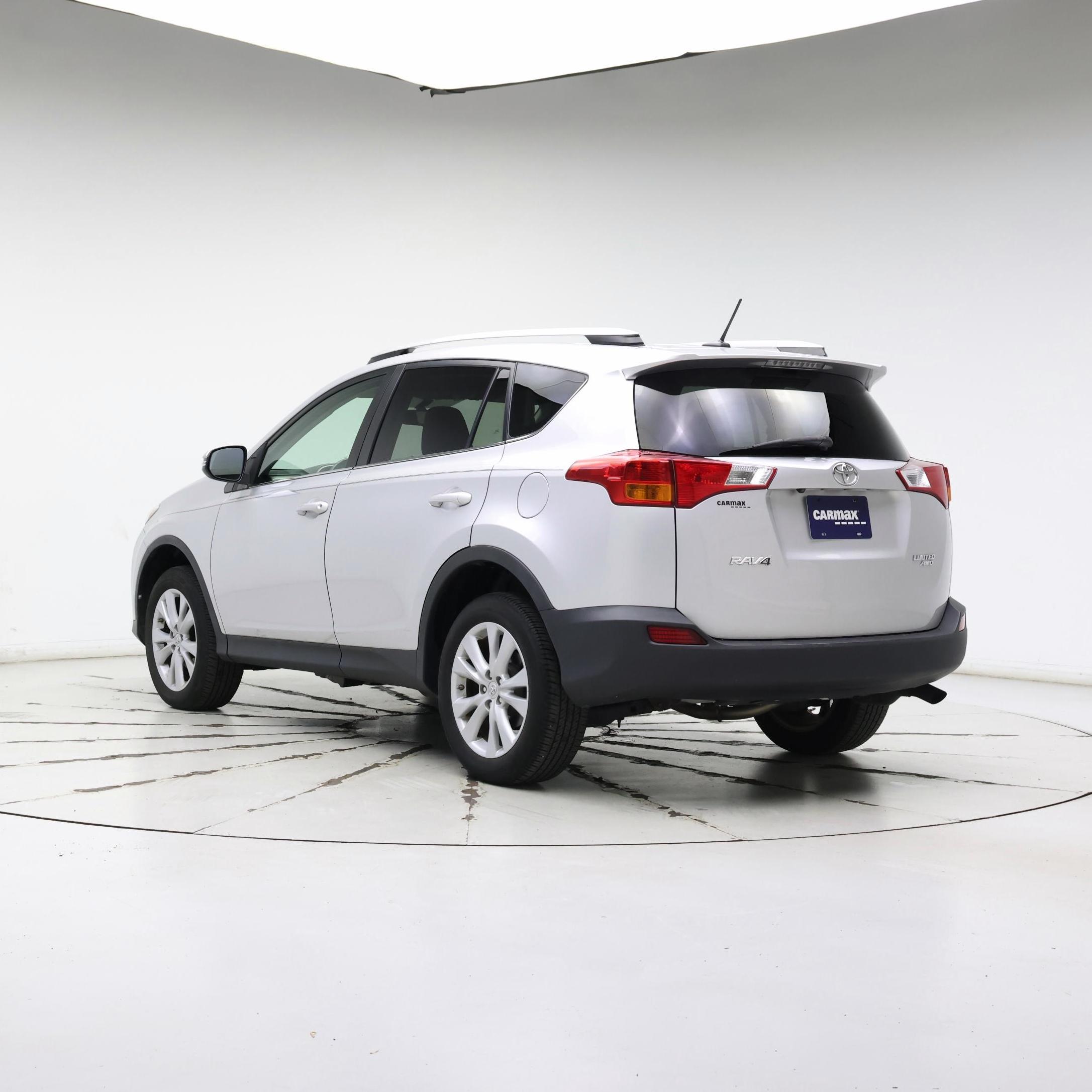Thumbnail: 2014 Toyota RAV4 - 2