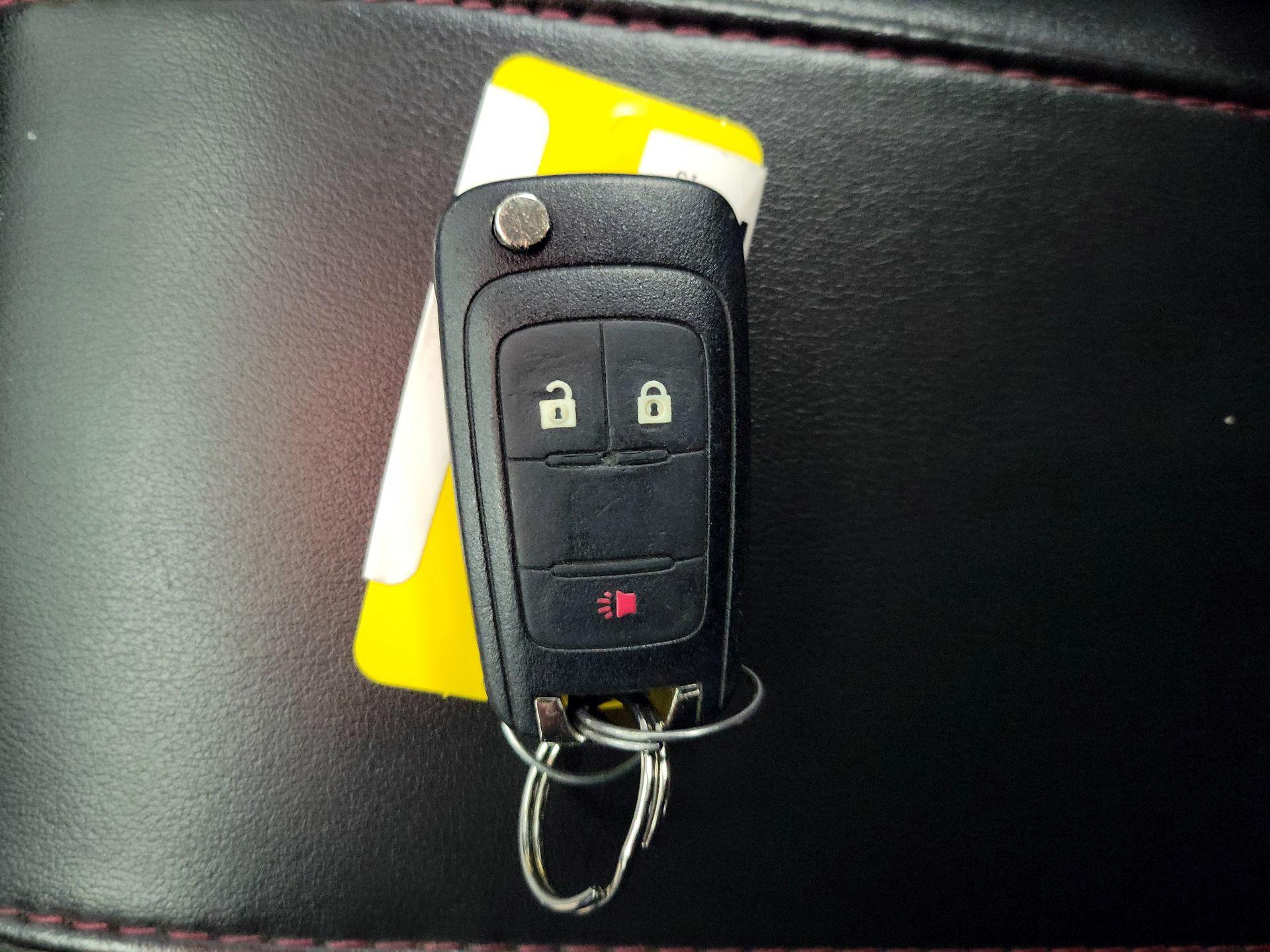 Thumbnail: 2015 Chevrolet Equinox - 20