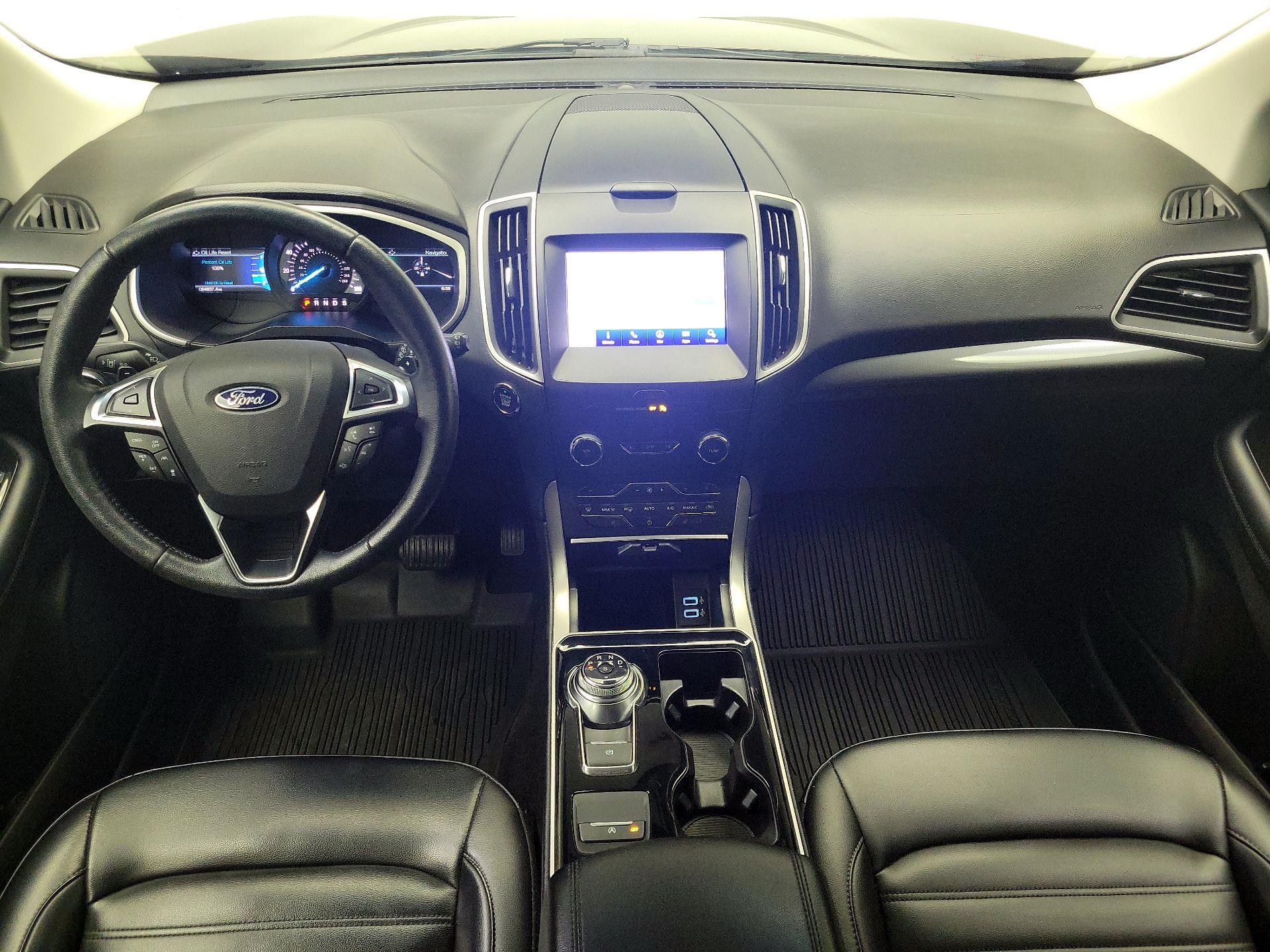 Thumbnail: 2019 Ford Edge - 9