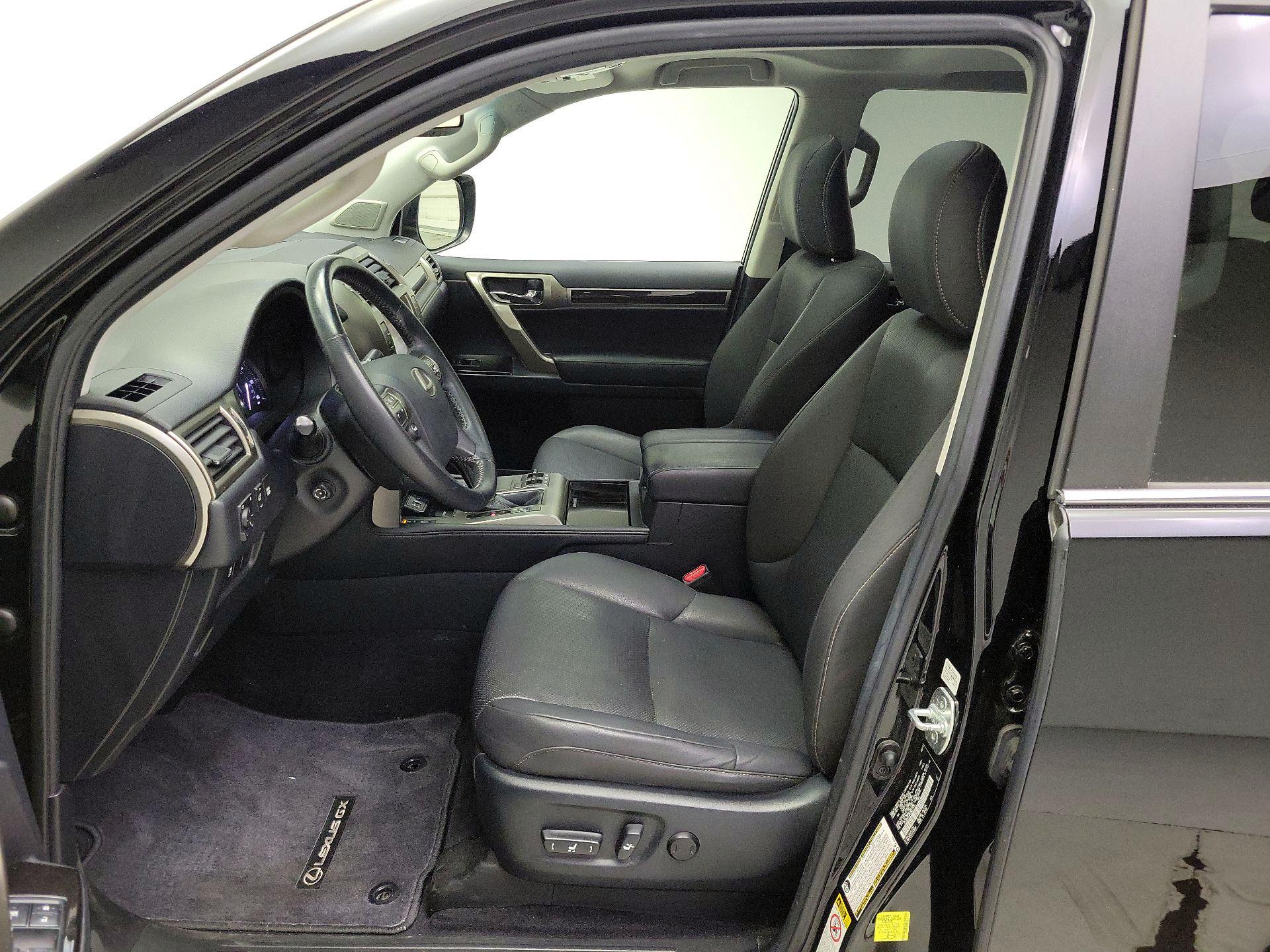 Thumbnail: 2018 Lexus GX - 11