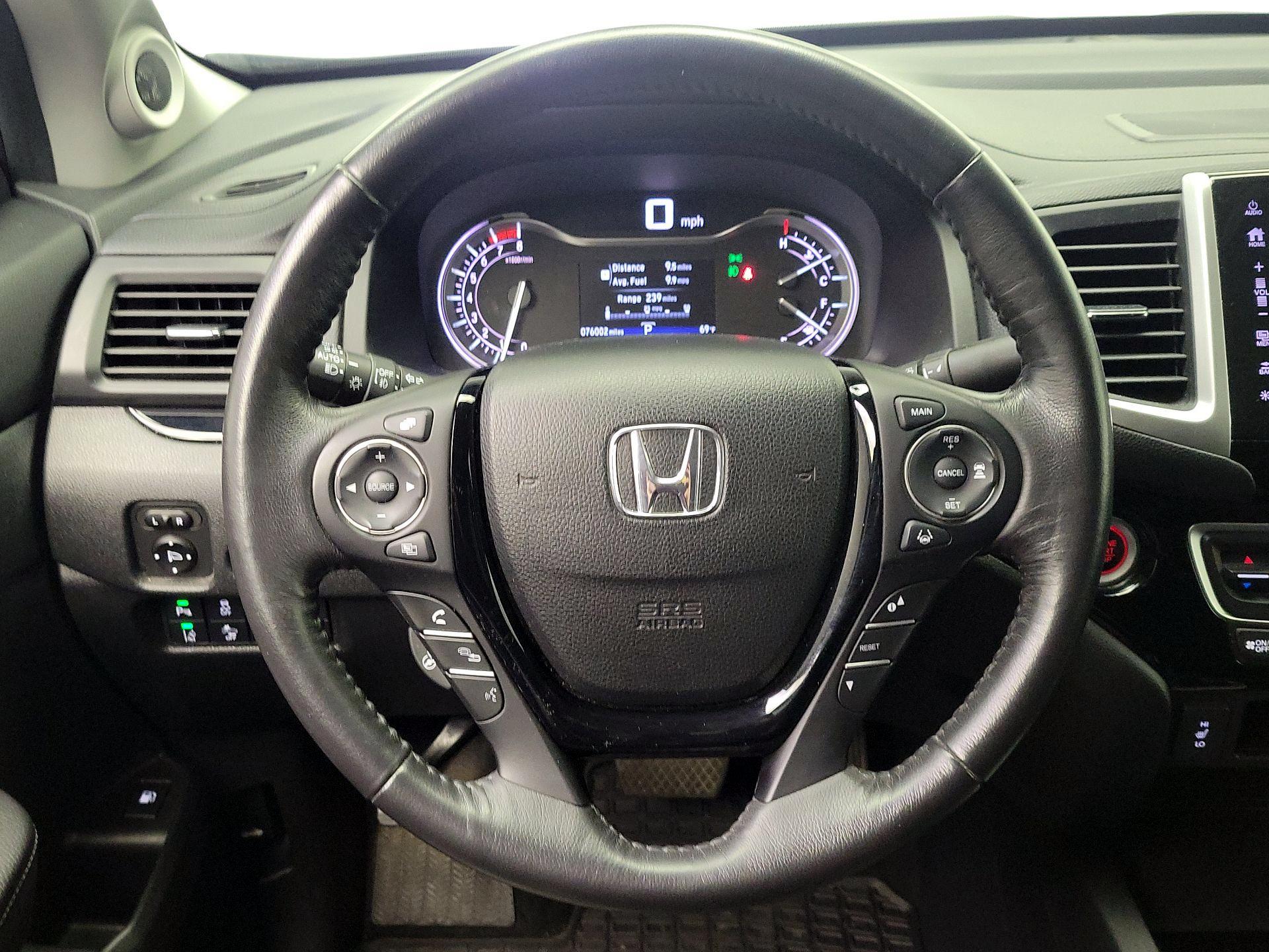 Thumbnail: 2017 Honda Ridgeline - 10