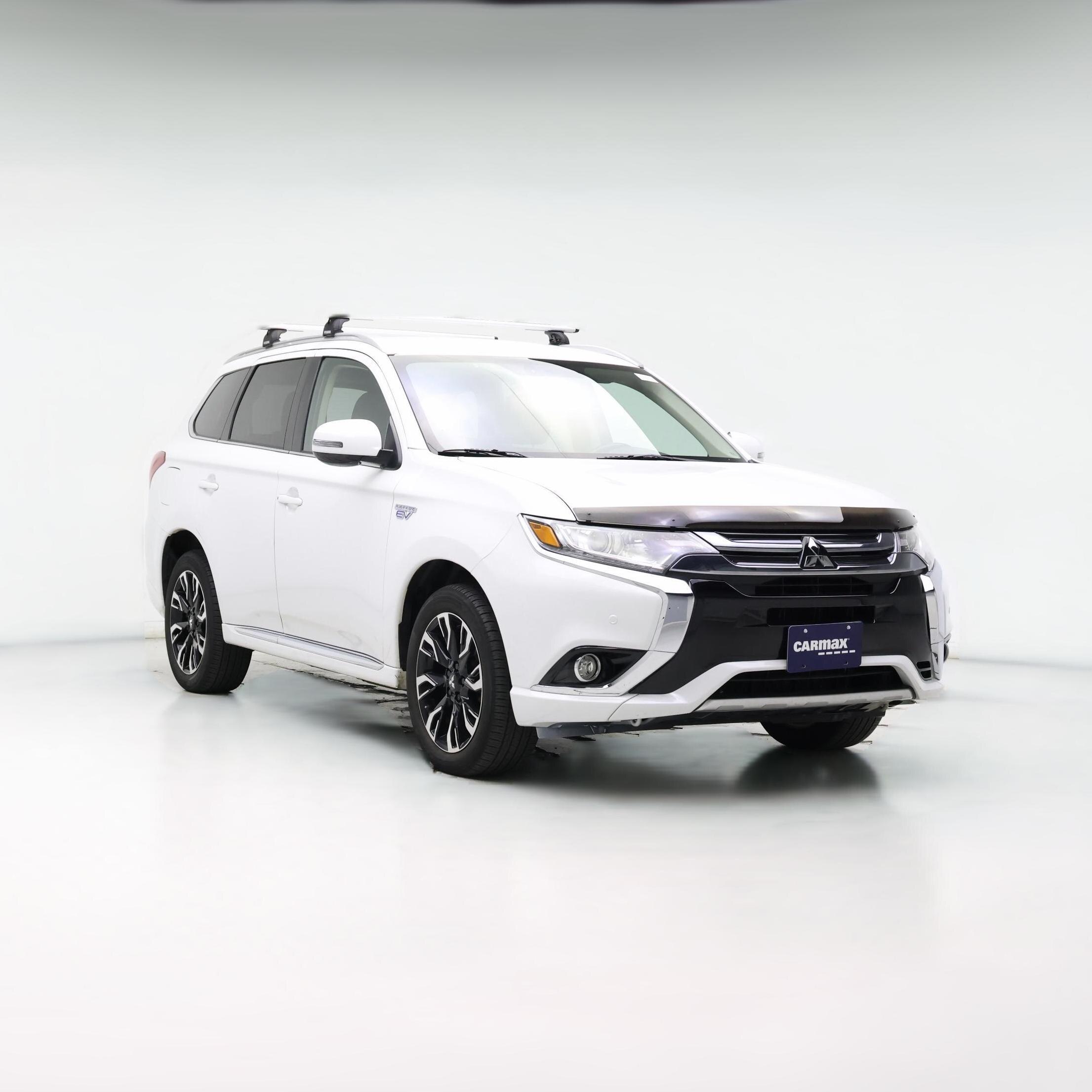 Thumbnail: 2018 Mitsubishi Outlander - 1