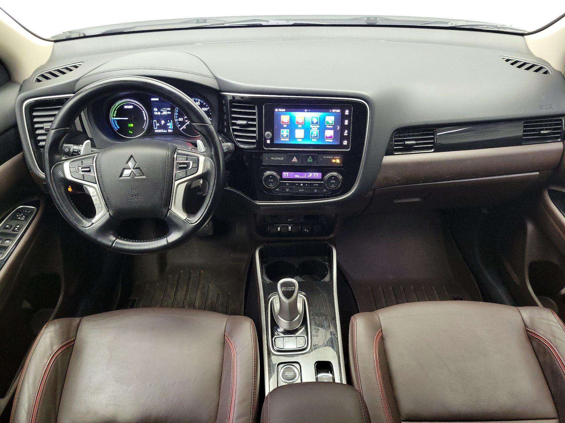 Thumbnail: 2018 Mitsubishi Outlander - 9