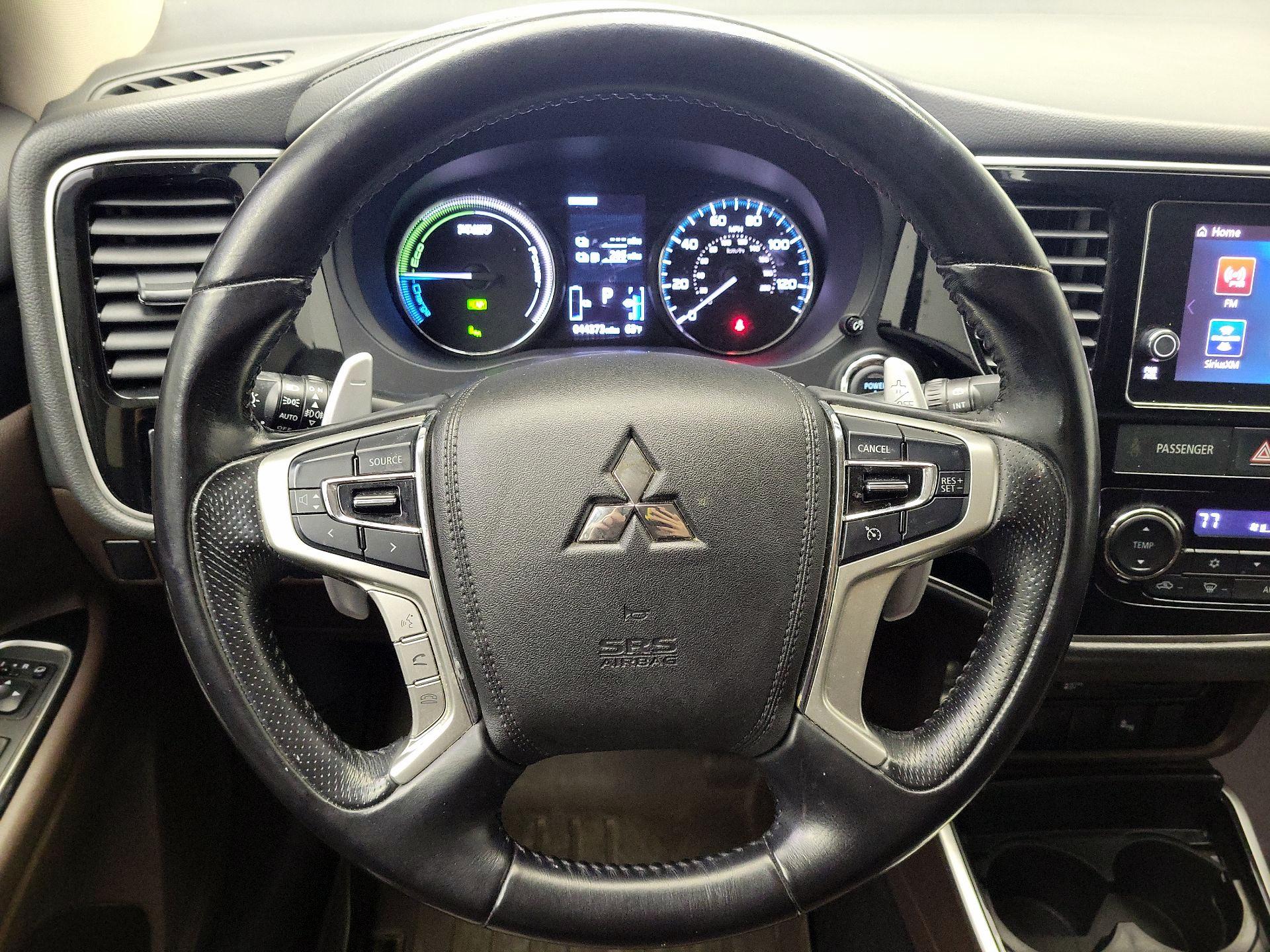 Thumbnail: 2018 Mitsubishi Outlander - 10