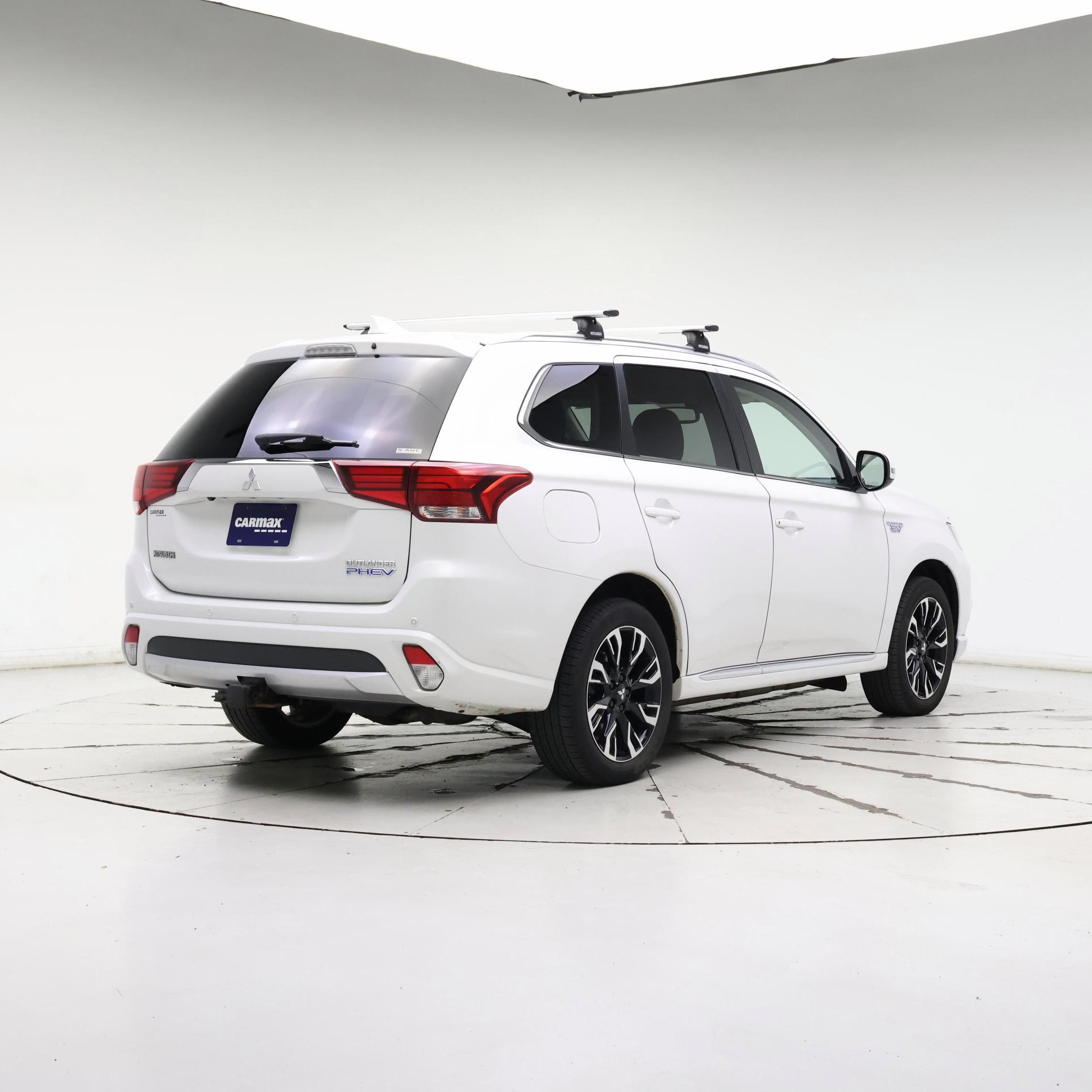 Thumbnail: 2018 Mitsubishi Outlander - 8