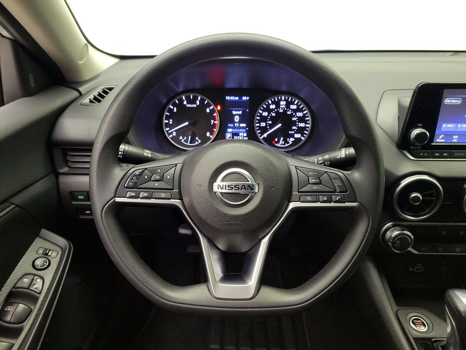 Thumbnail: 2021 Nissan Sentra - 10