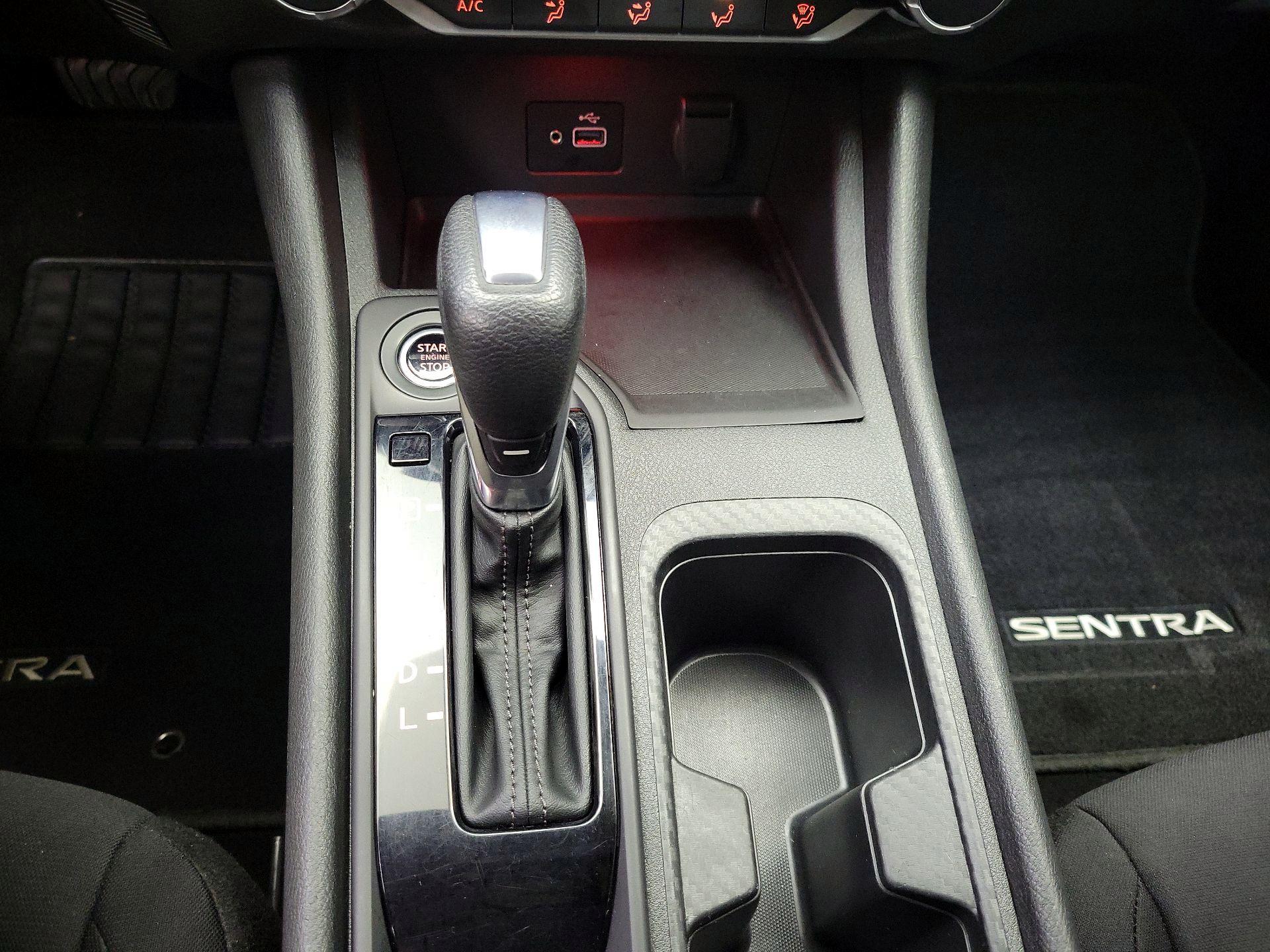 Thumbnail: 2021 Nissan Sentra - 17