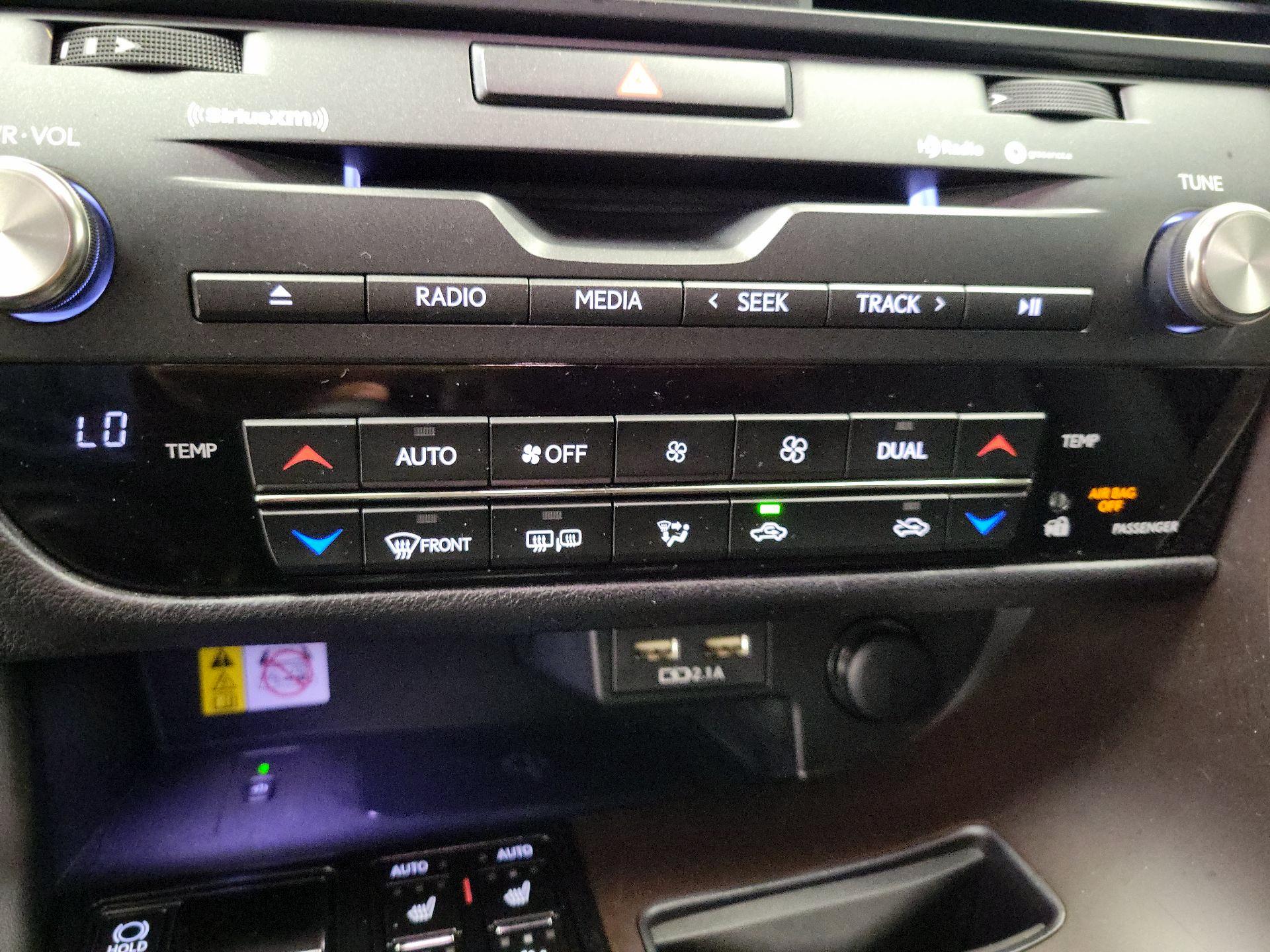 Thumbnail: 2022 Lexus RX - 16