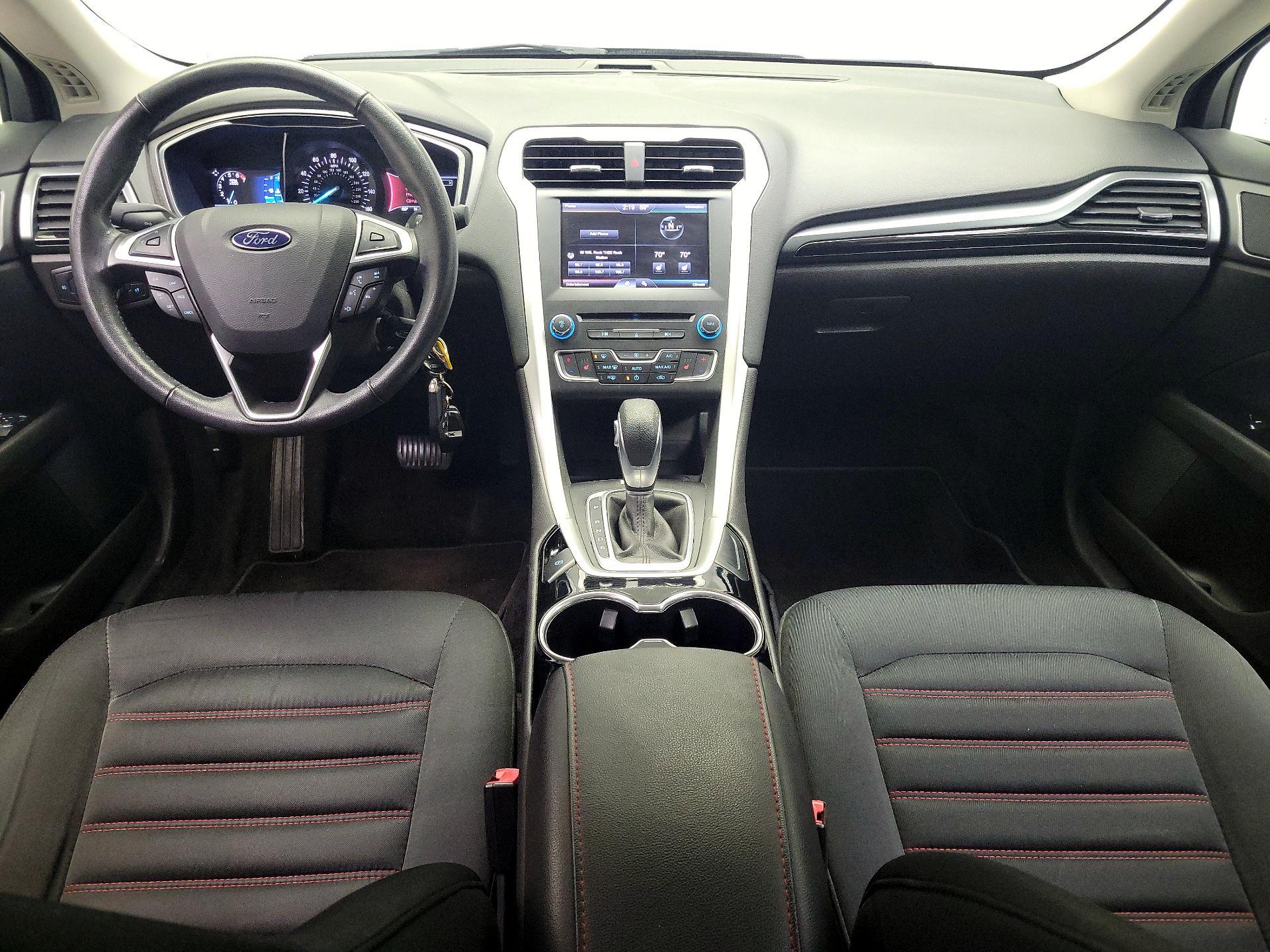 Thumbnail: 2016 Ford Fusion - 9