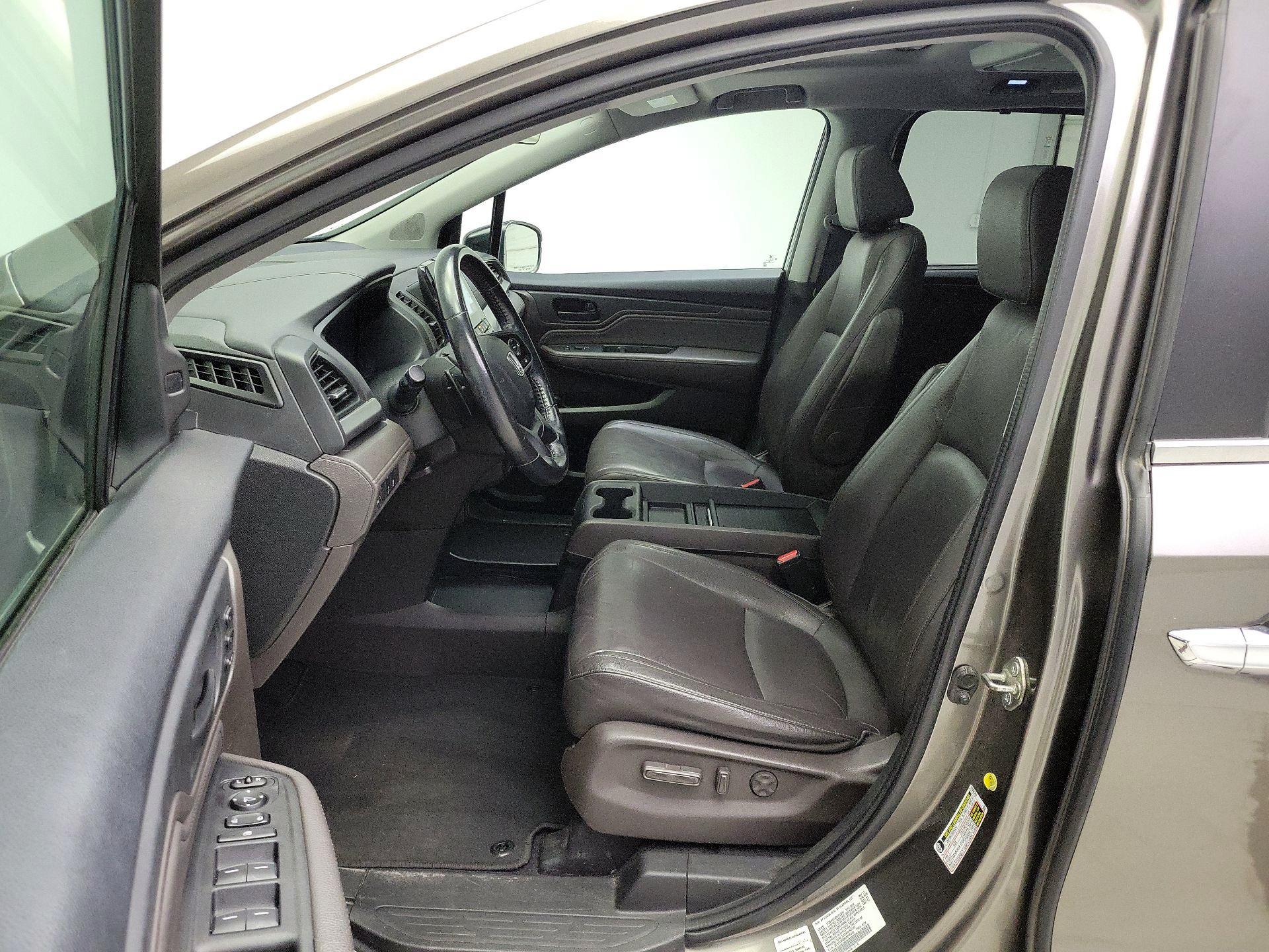 Thumbnail: 2018 Honda Odyssey - 11