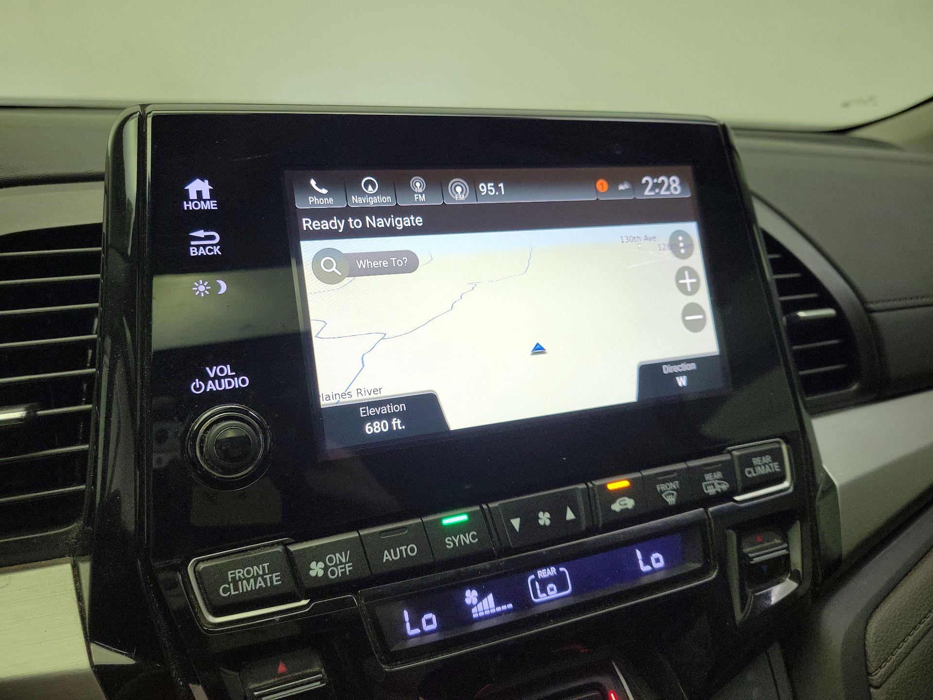 Thumbnail: 2018 Honda Odyssey - 14