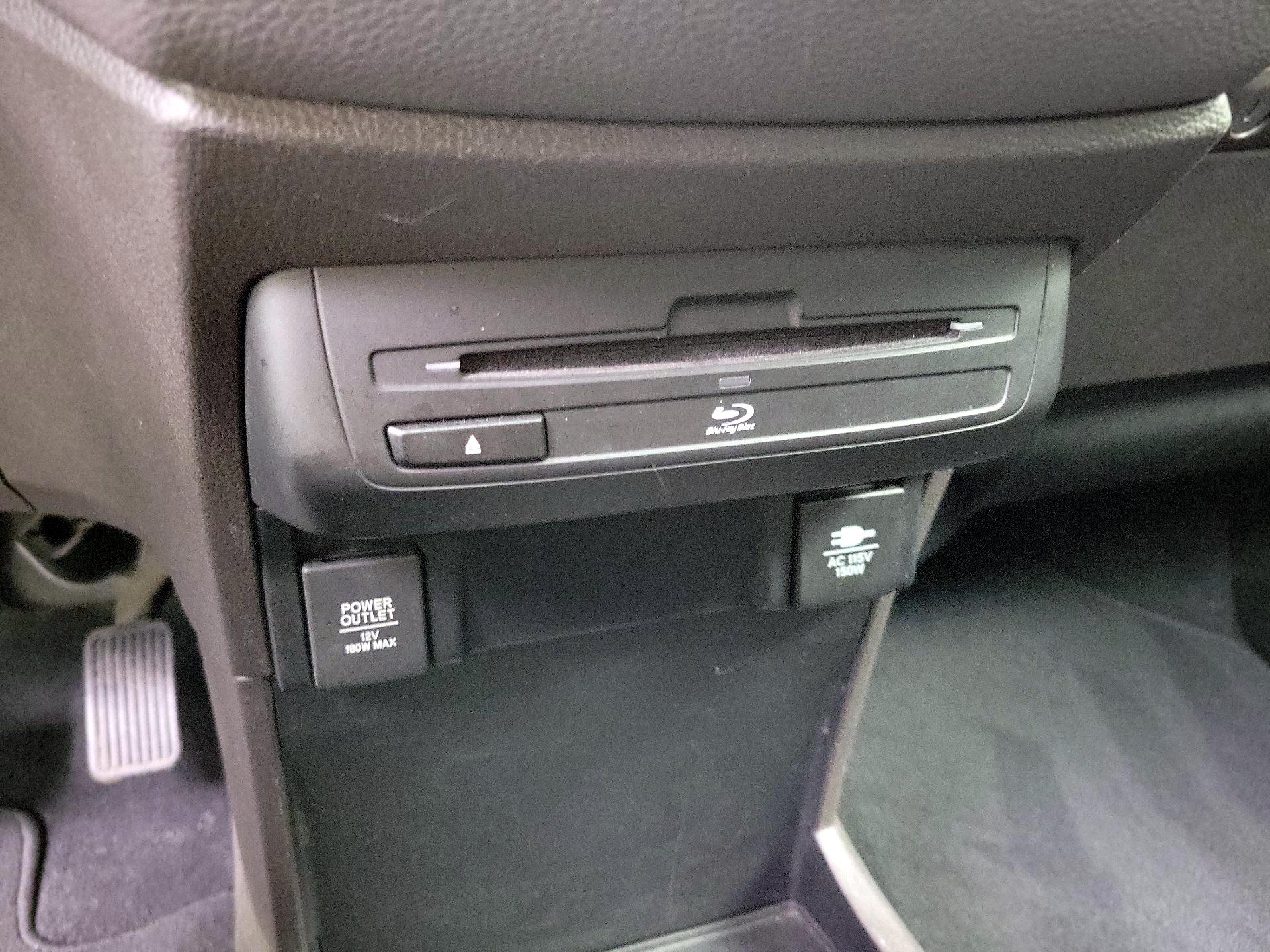 Thumbnail: 2018 Honda Odyssey - 19