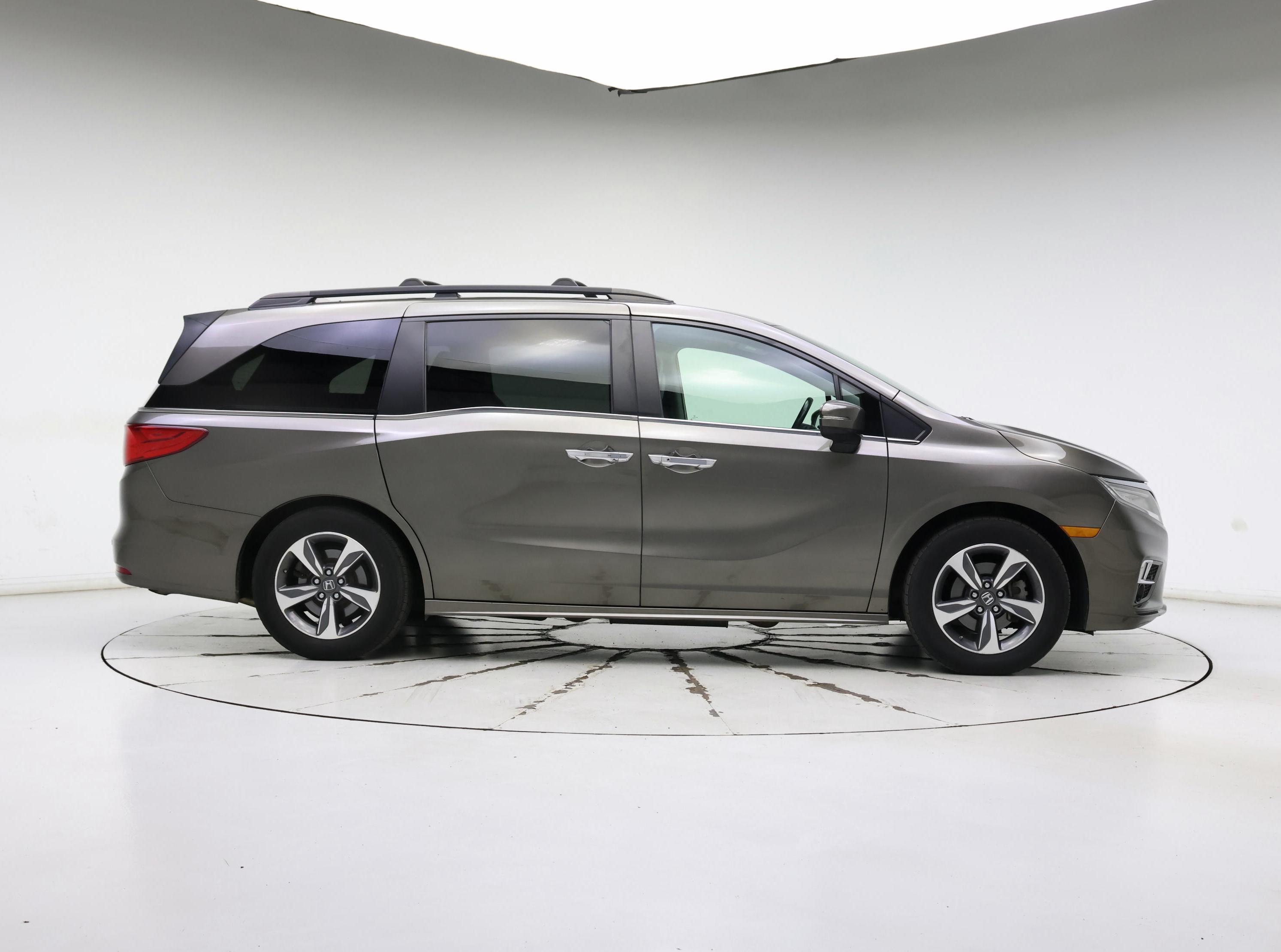 Thumbnail: 2018 Honda Odyssey - 7