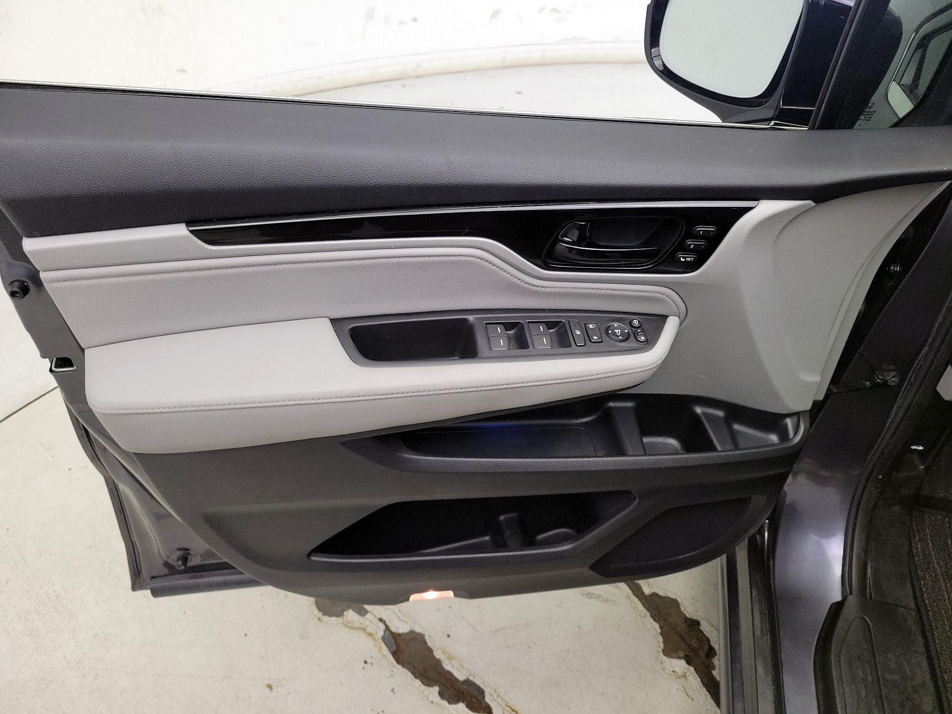 Thumbnail: 2023 Honda Odyssey - 12