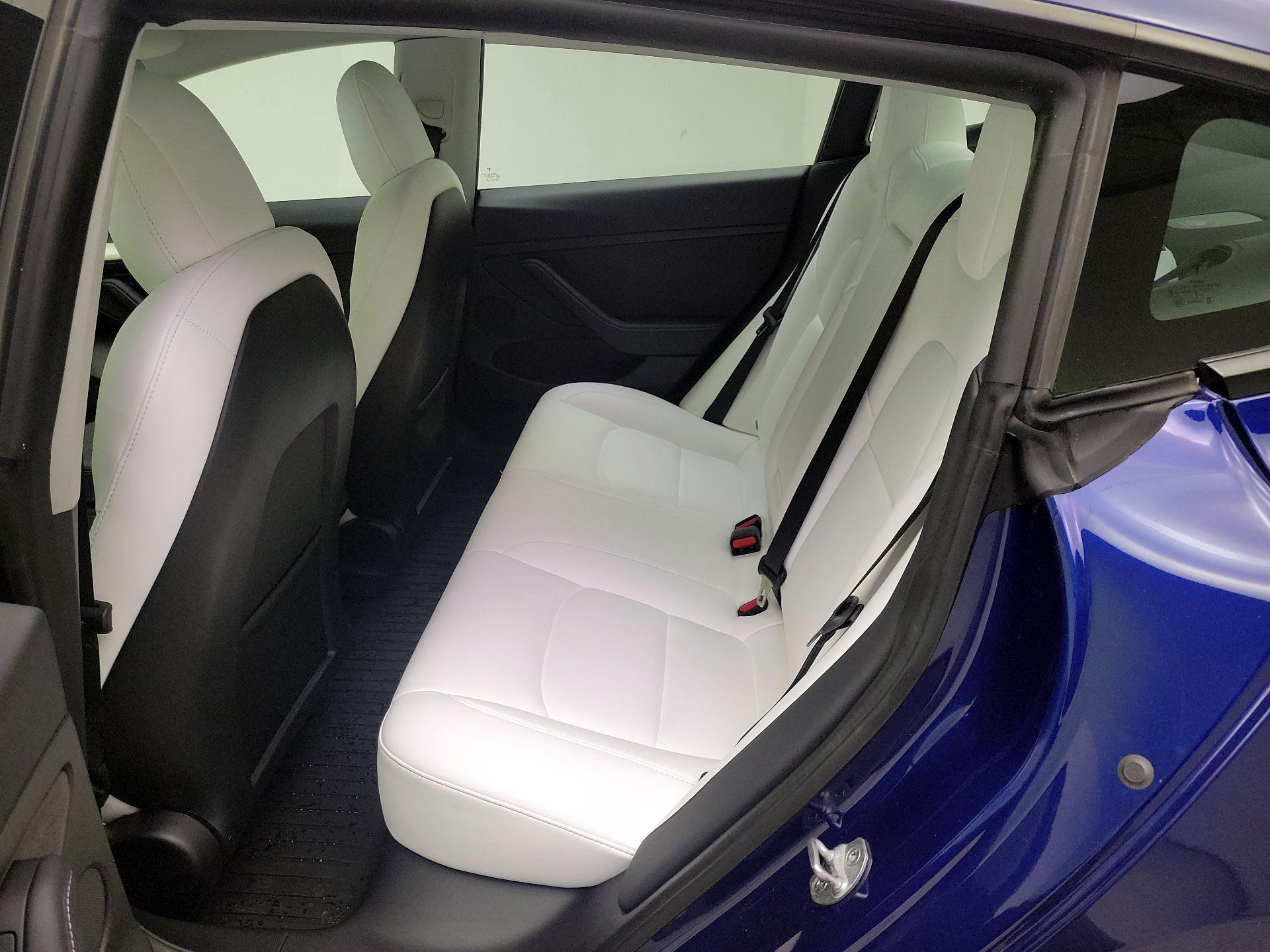 Thumbnail: 2022 Tesla Model 3 - 19