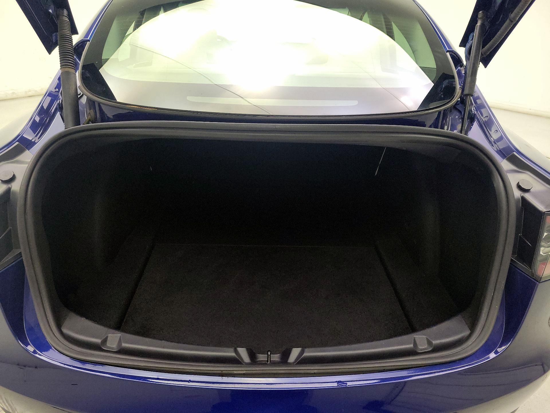 Thumbnail: 2022 Tesla Model 3 - 20