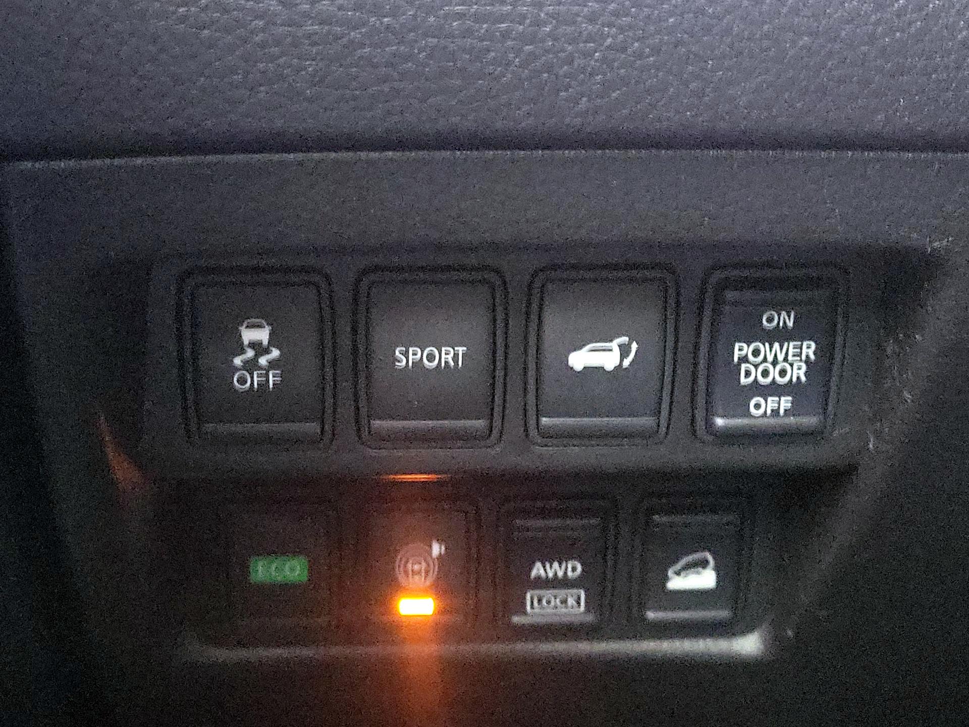 Thumbnail: 2015 Nissan Rogue - 13