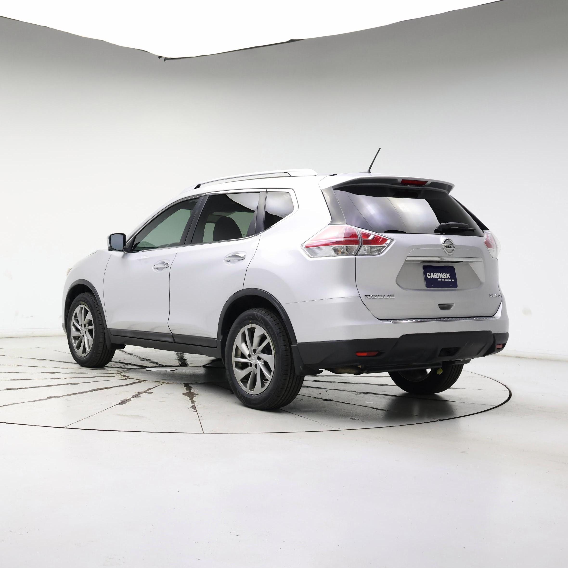 Thumbnail: 2015 Nissan Rogue - 2