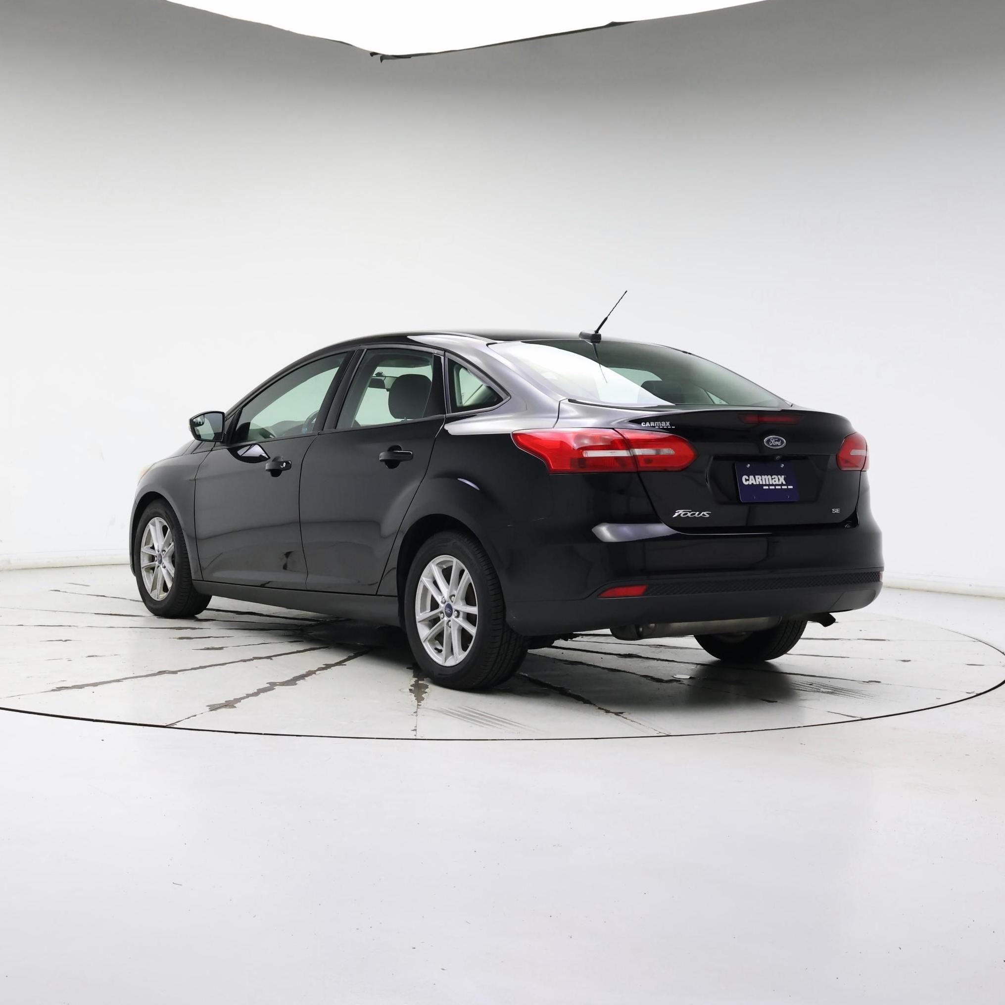 Thumbnail: 2017 Ford Focus - 2