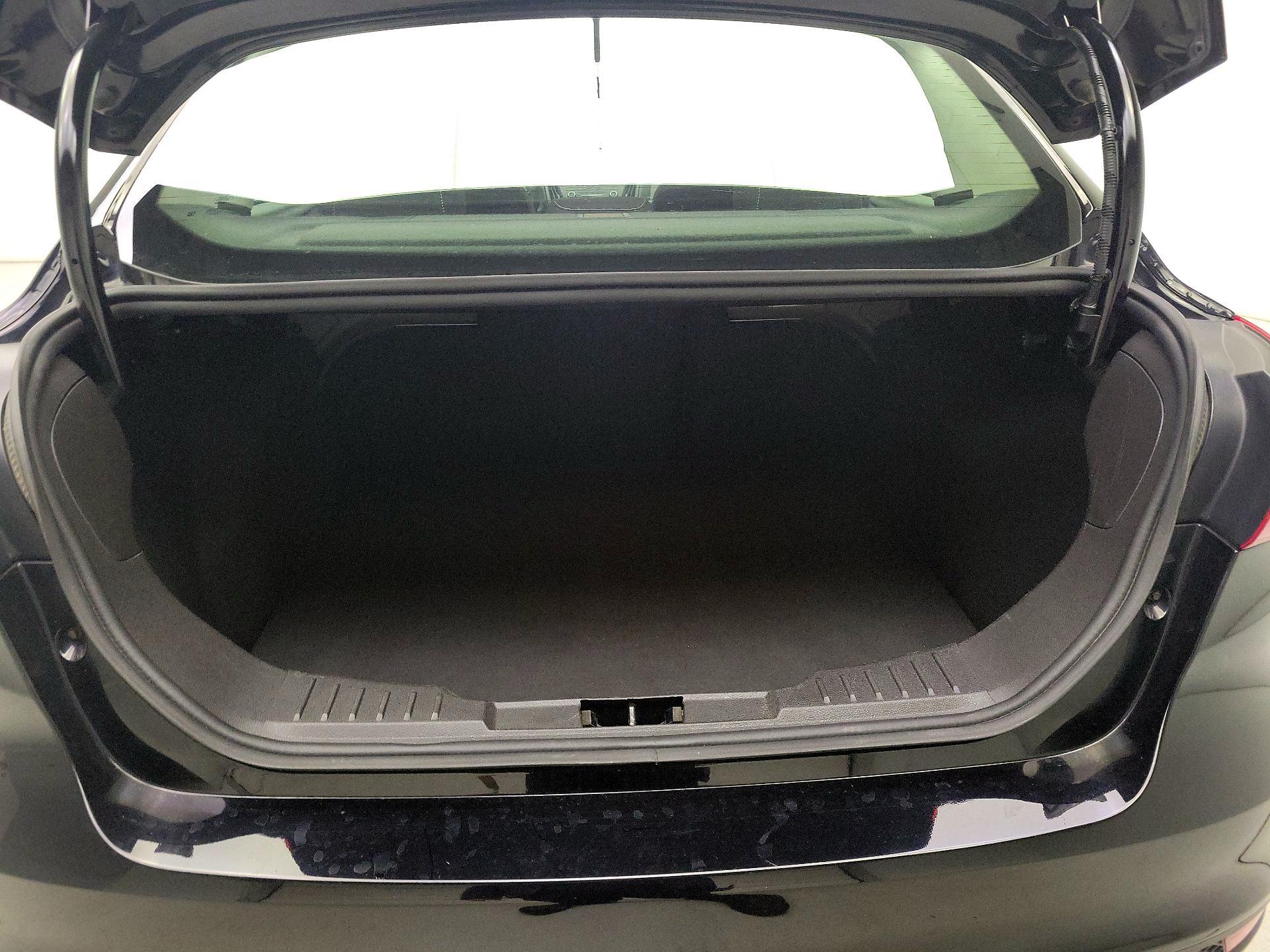 Thumbnail: 2017 Ford Focus - 20