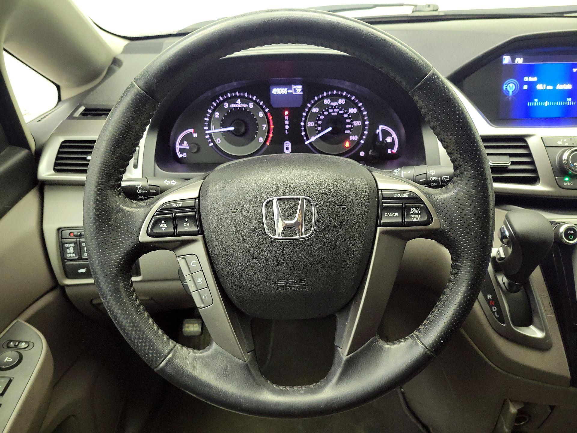 Thumbnail: 2016 Honda Odyssey - 10